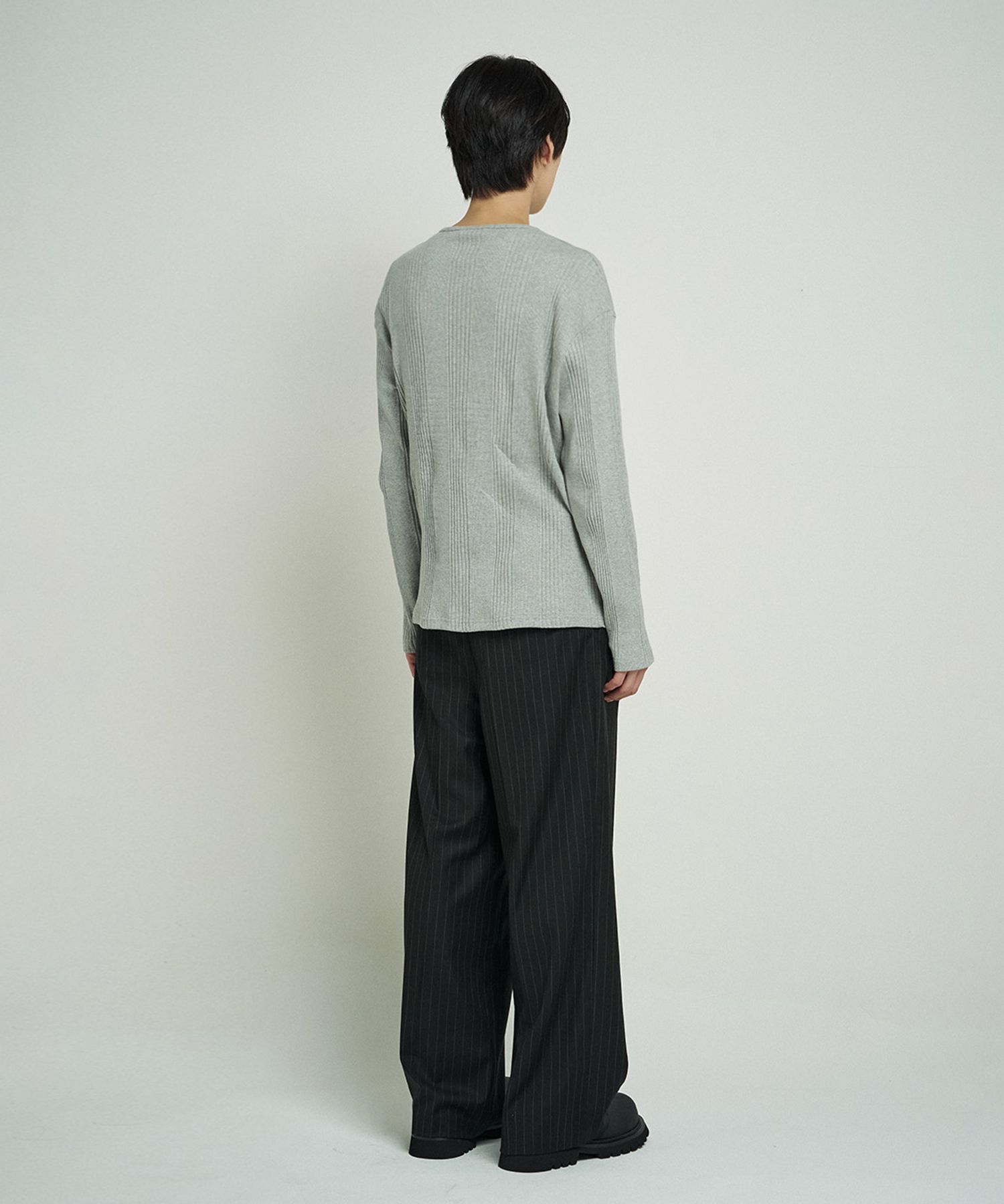 MUSINSA | JUAN HOMME Pinstripe Wide Trousers (Black)