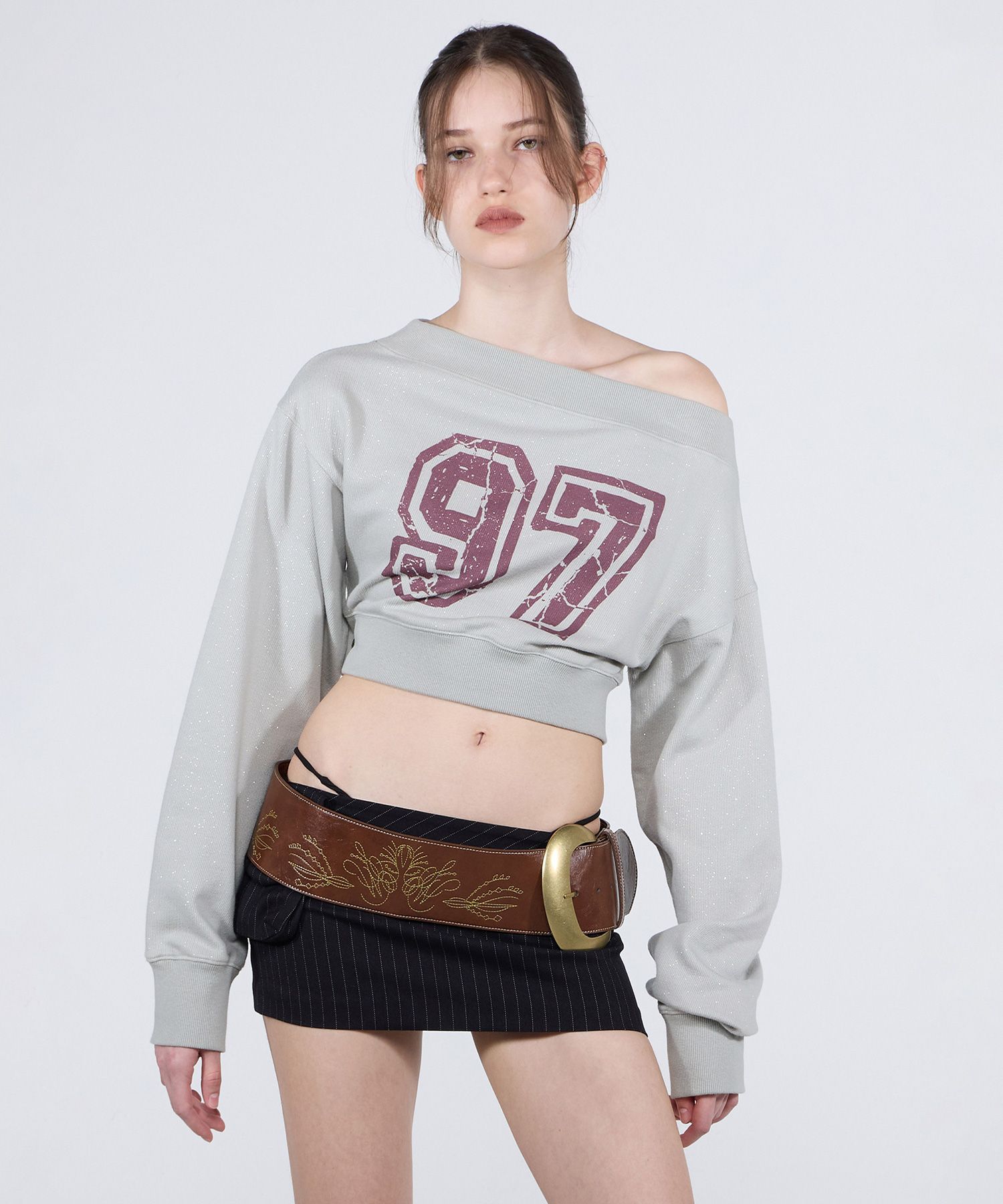 MUSINSA | SCULPTOR Off-Shoulder Cropped Sweatshirt Sage