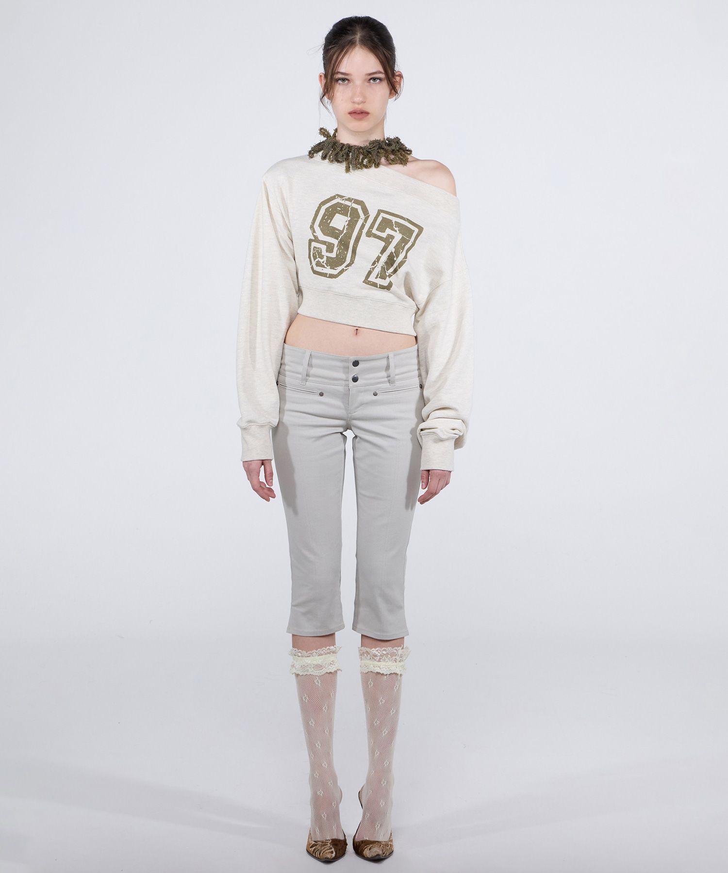 MUSINSA | SCULPTOR Off-Shoulder Cropped Sweatshirt White Melange