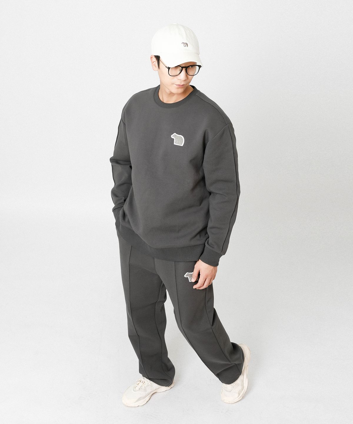 베어하우스(BEARHOUSE) 클라우드(Cloud) 맨투맨_CC