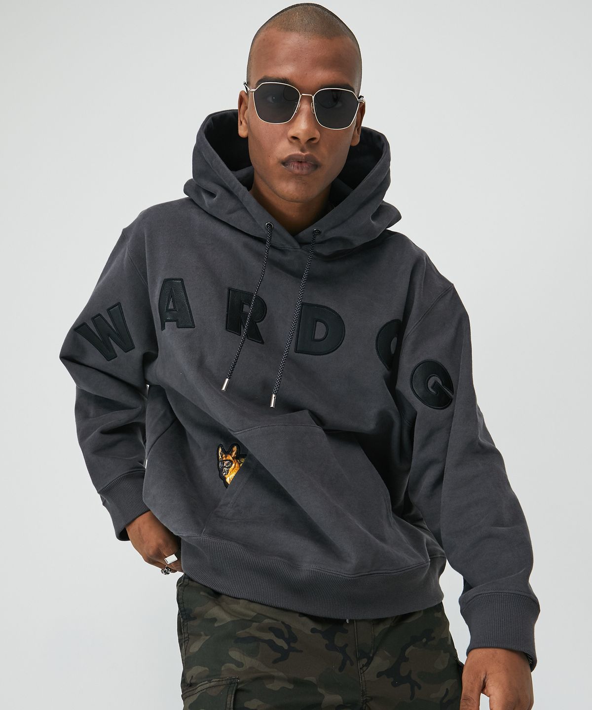 워독(WARDOG) 피카부 후디 차콜