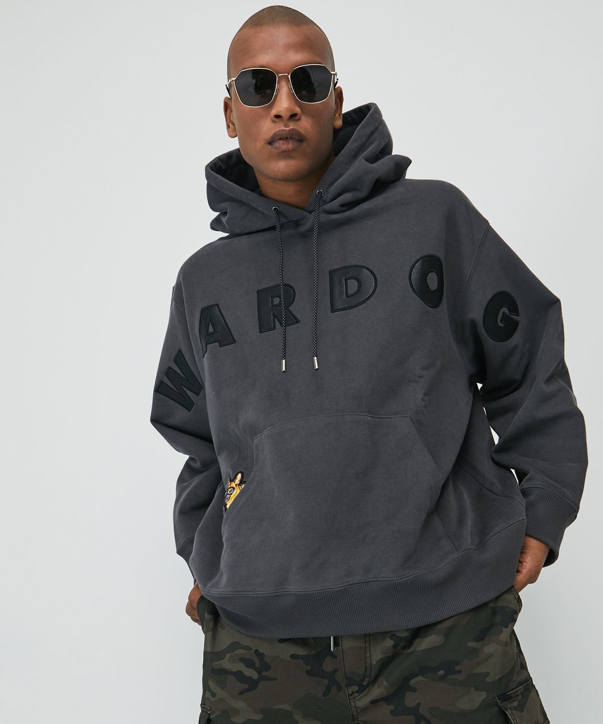 워독(WARDOG) 피카부 후디 차콜