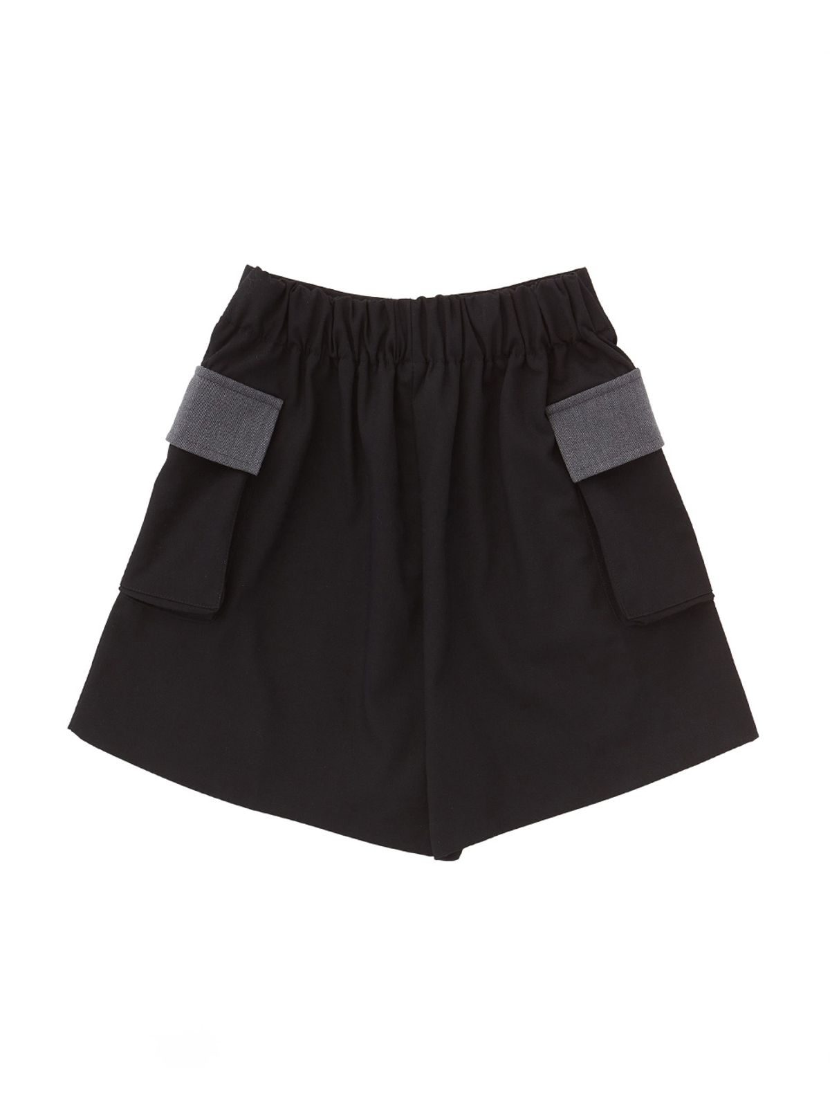 모이페어(MOIFAIRE) BUTTON WOOL SHORTS / BLACK