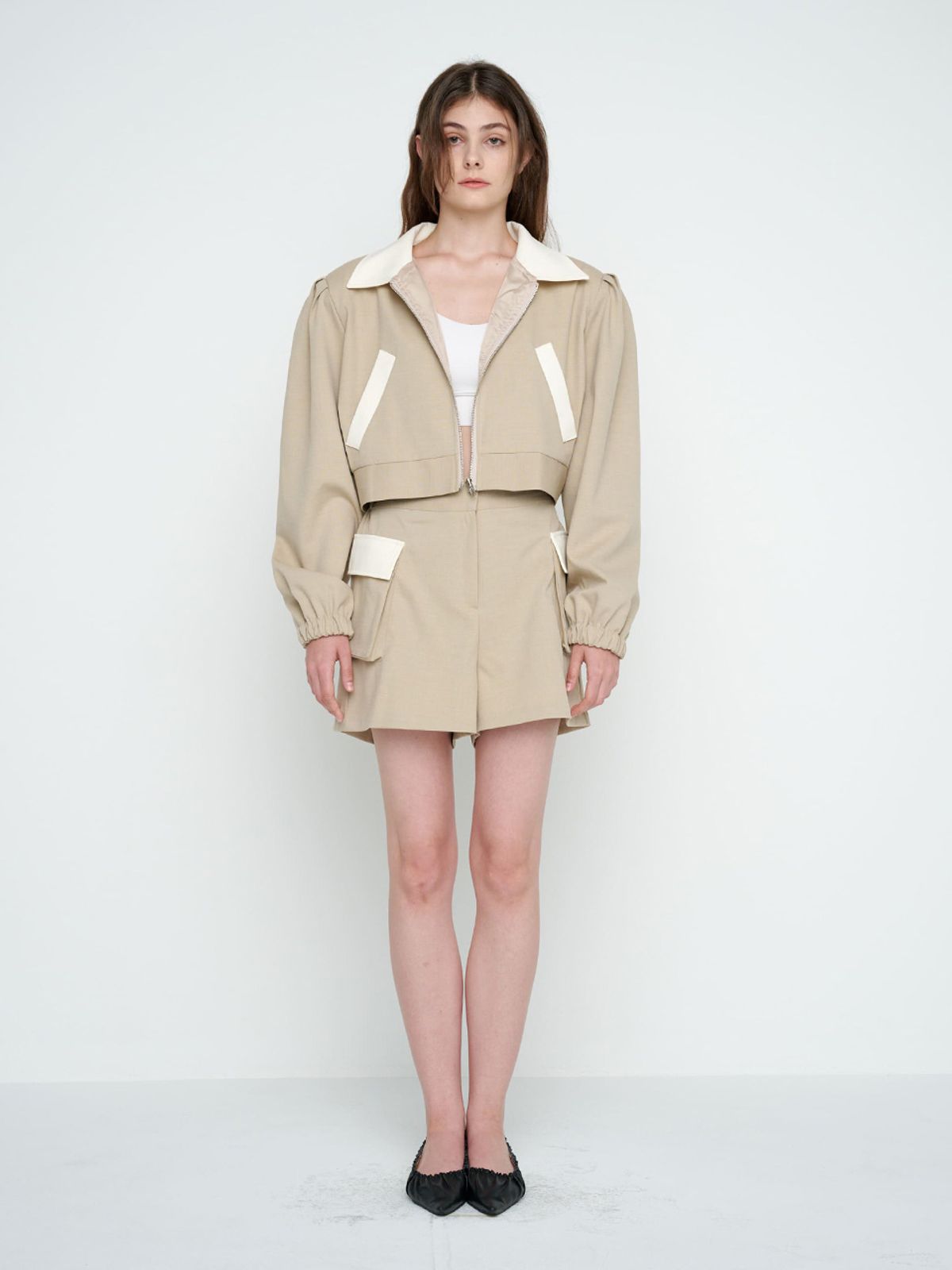 모이페어(MOIFAIRE) BUTTON WOOL SHORTS / BEGIE