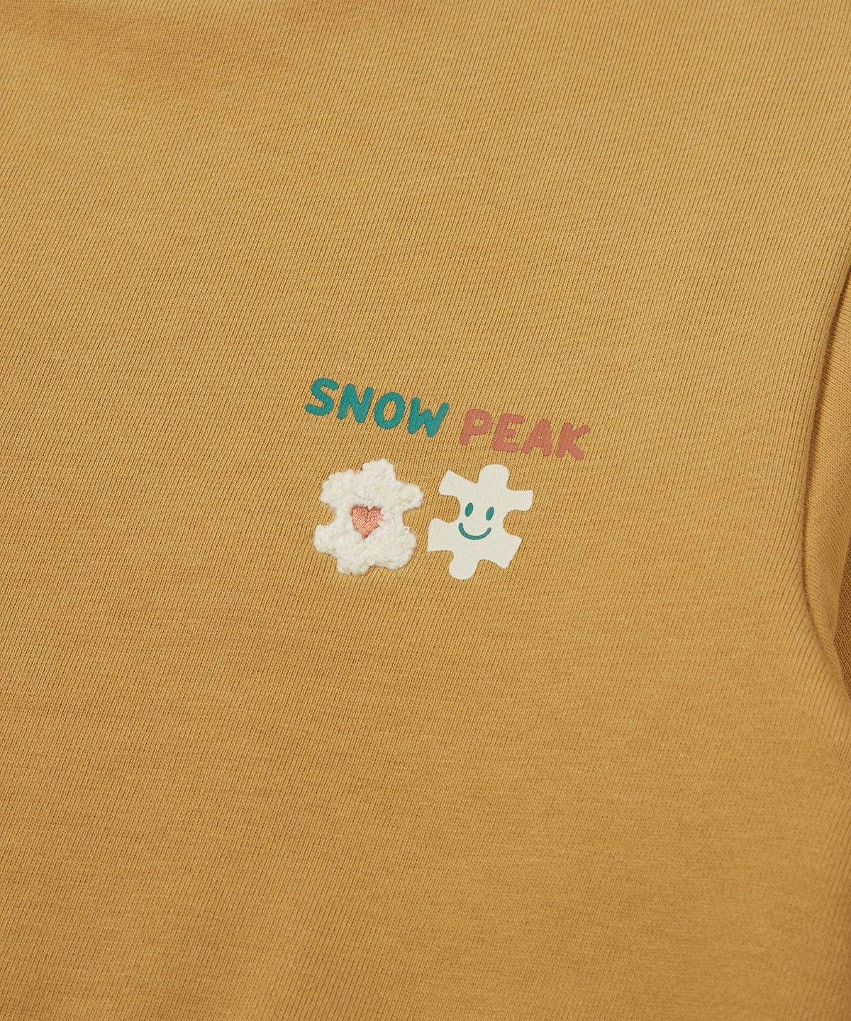 스노우피크 어패럴 키즈(SNOWPEAK APPAREL KIDS) 키즈 그래픽 맨투맨 (S24FKFHT80) Mustard