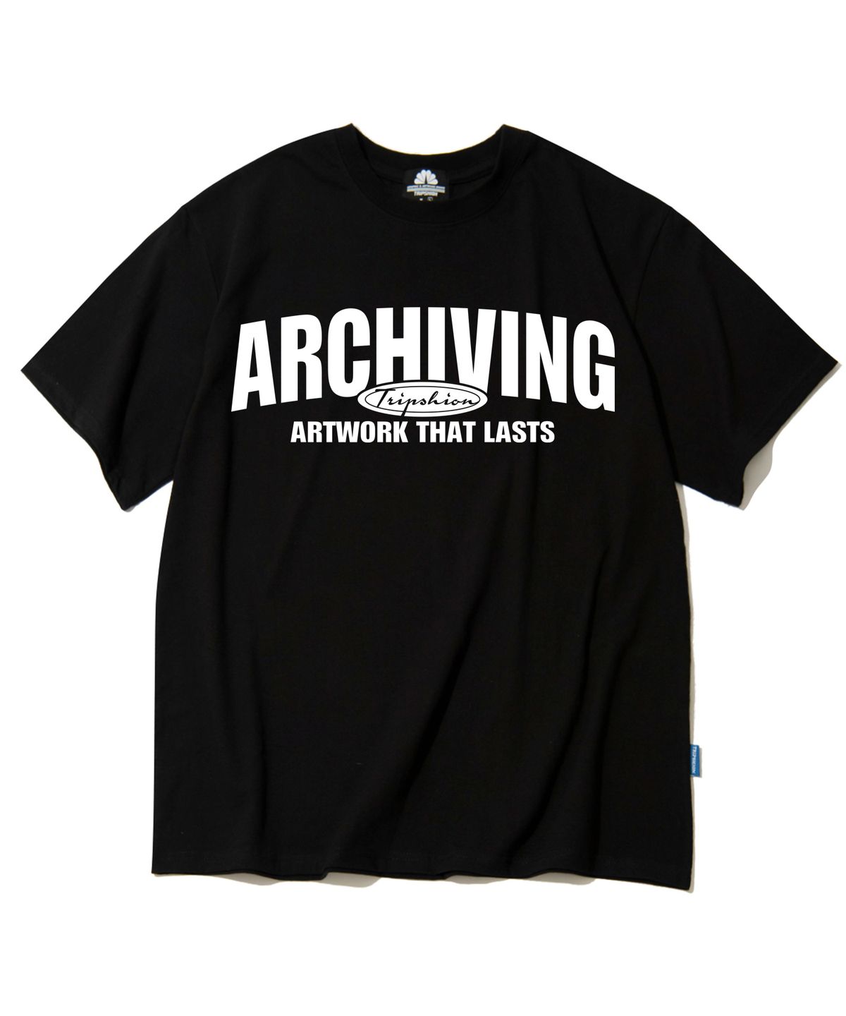 트립션(TRIPSHION) Archiving Varsity 로고 티셔츠 - 8 컬러
