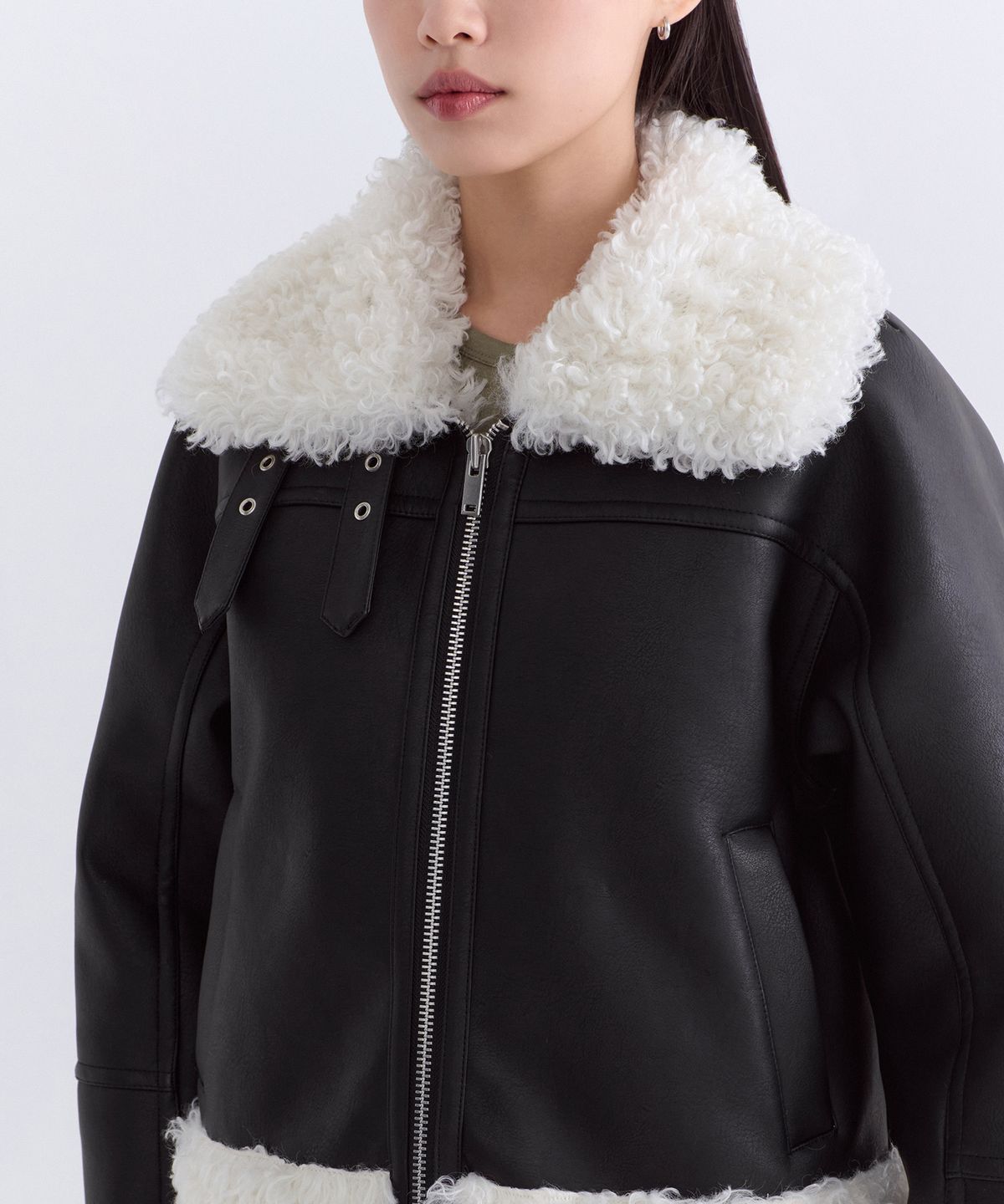 무신사 스탠다드 우먼(MUSINSA STANDARD WOMAN) 우먼즈 신세틱 레더 시어링 재킷 2 [블랙]