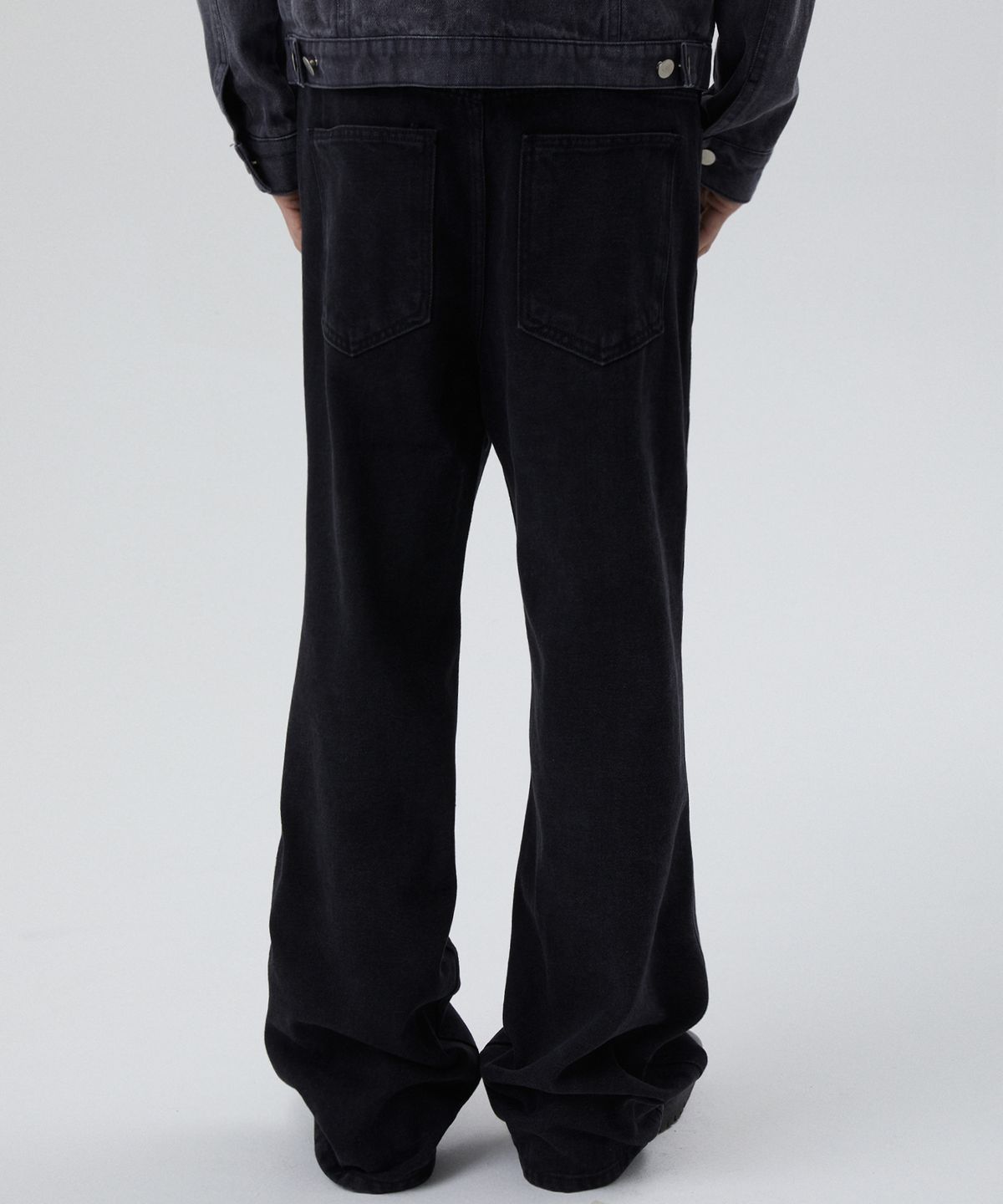 스웨이드(SUADE) FLARE DENIM [BLACK]