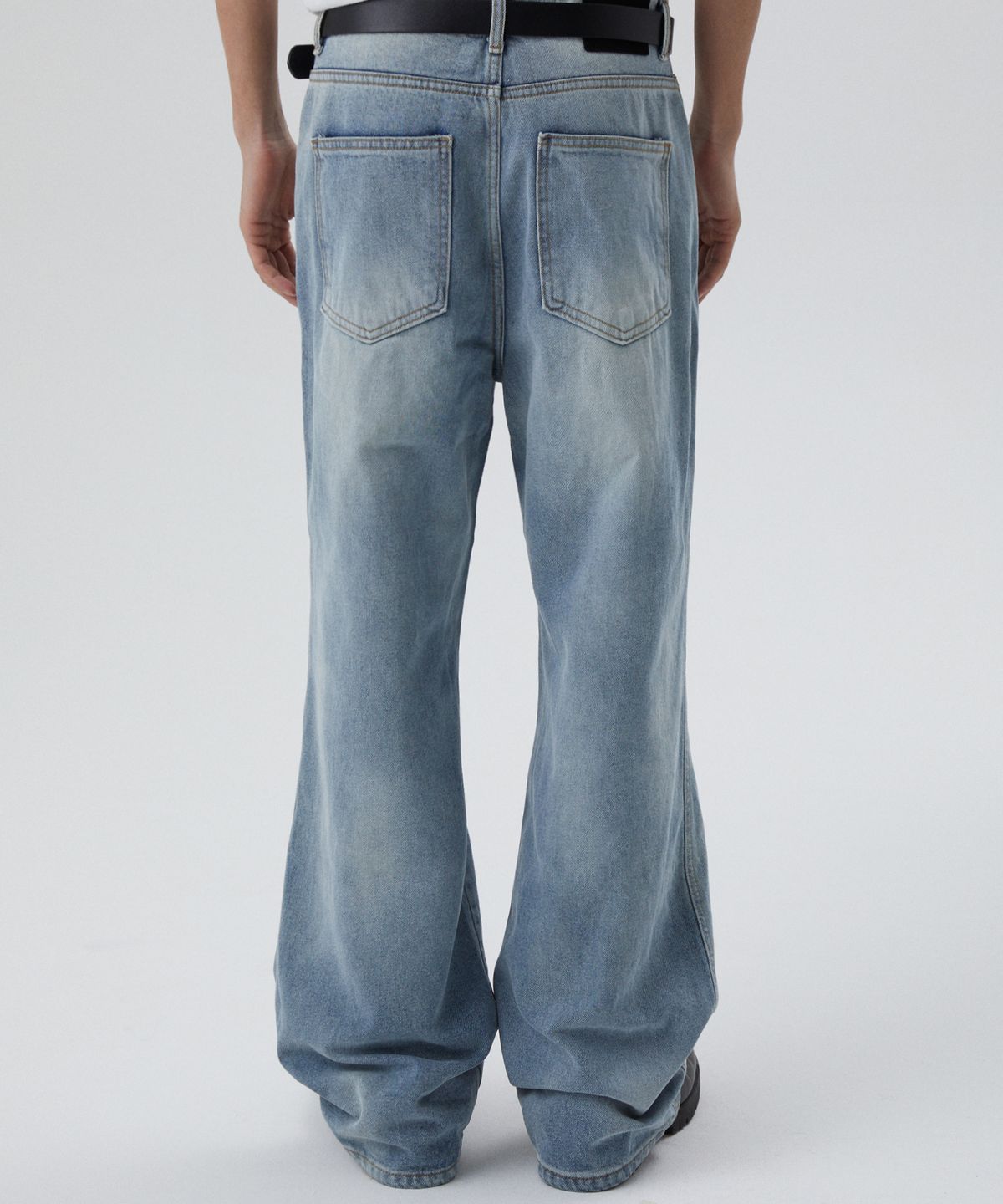 스웨이드(SUADE) FLARE DENIM [LIGHT BLUE]
