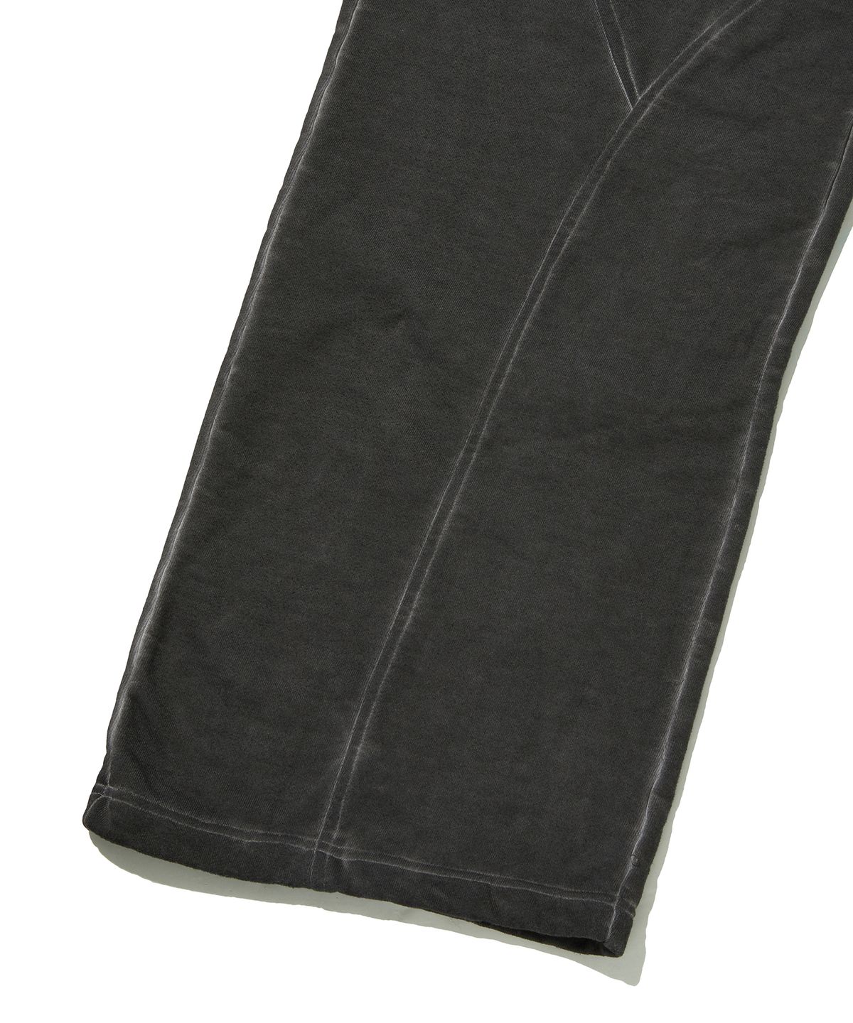스웨이드(SUADE) CUT OUT SWEAT PANTS [BLACK]