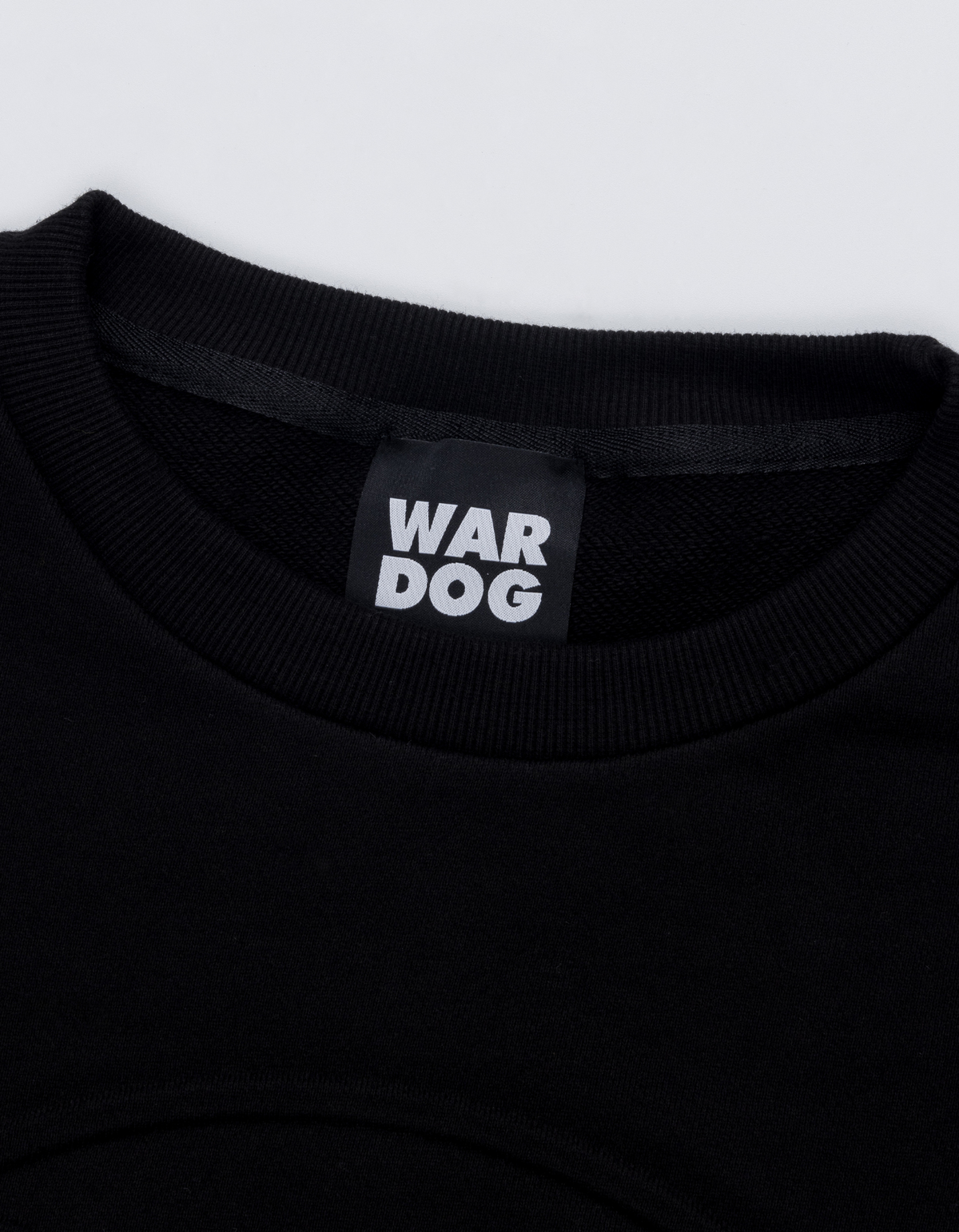 워독(WARDOG) 케이9 엠보싱 로고 맨투맨