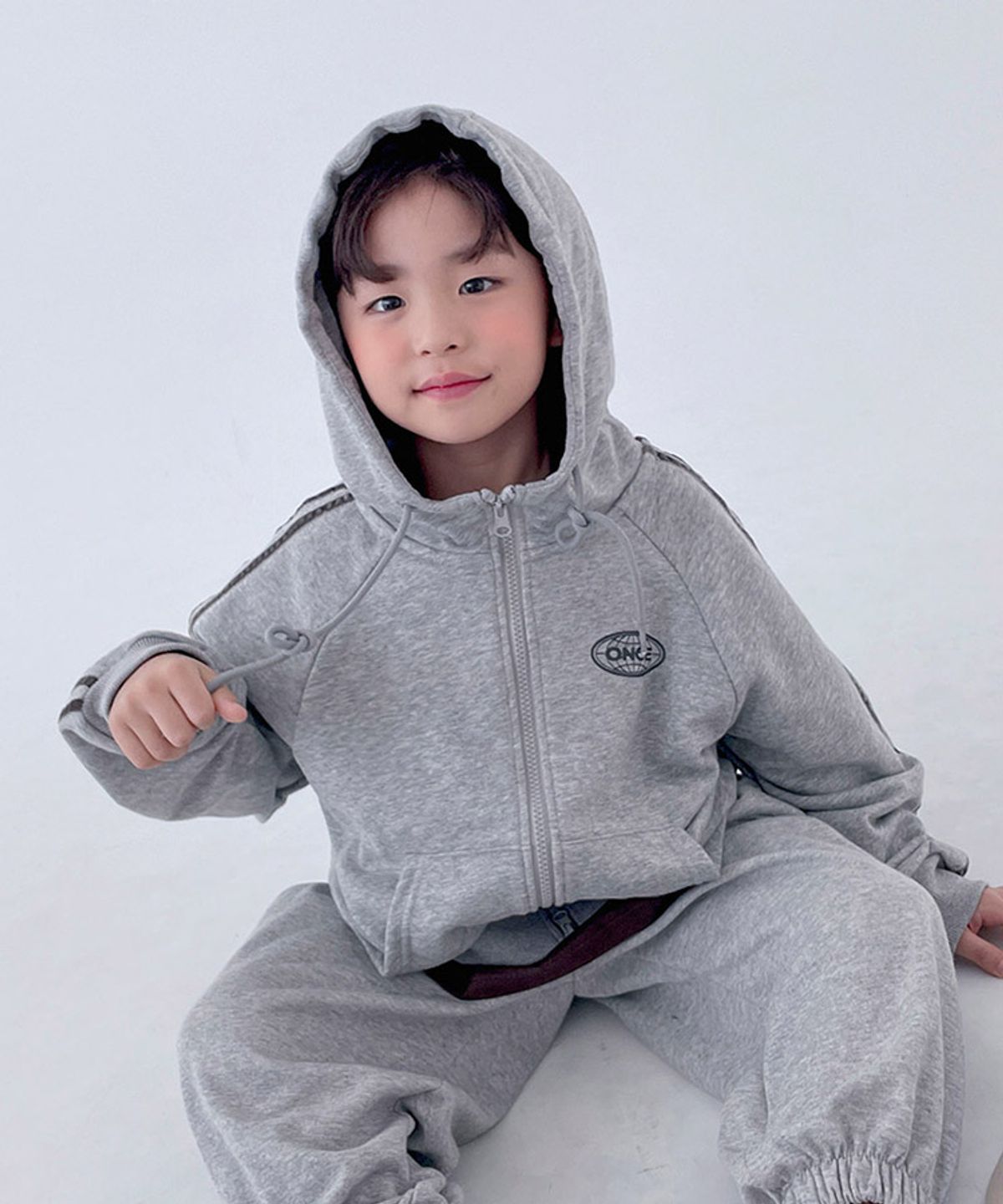 베리클로젯(BERRYCLOSET) 원스 벨벳 라이닝 후드 집업
