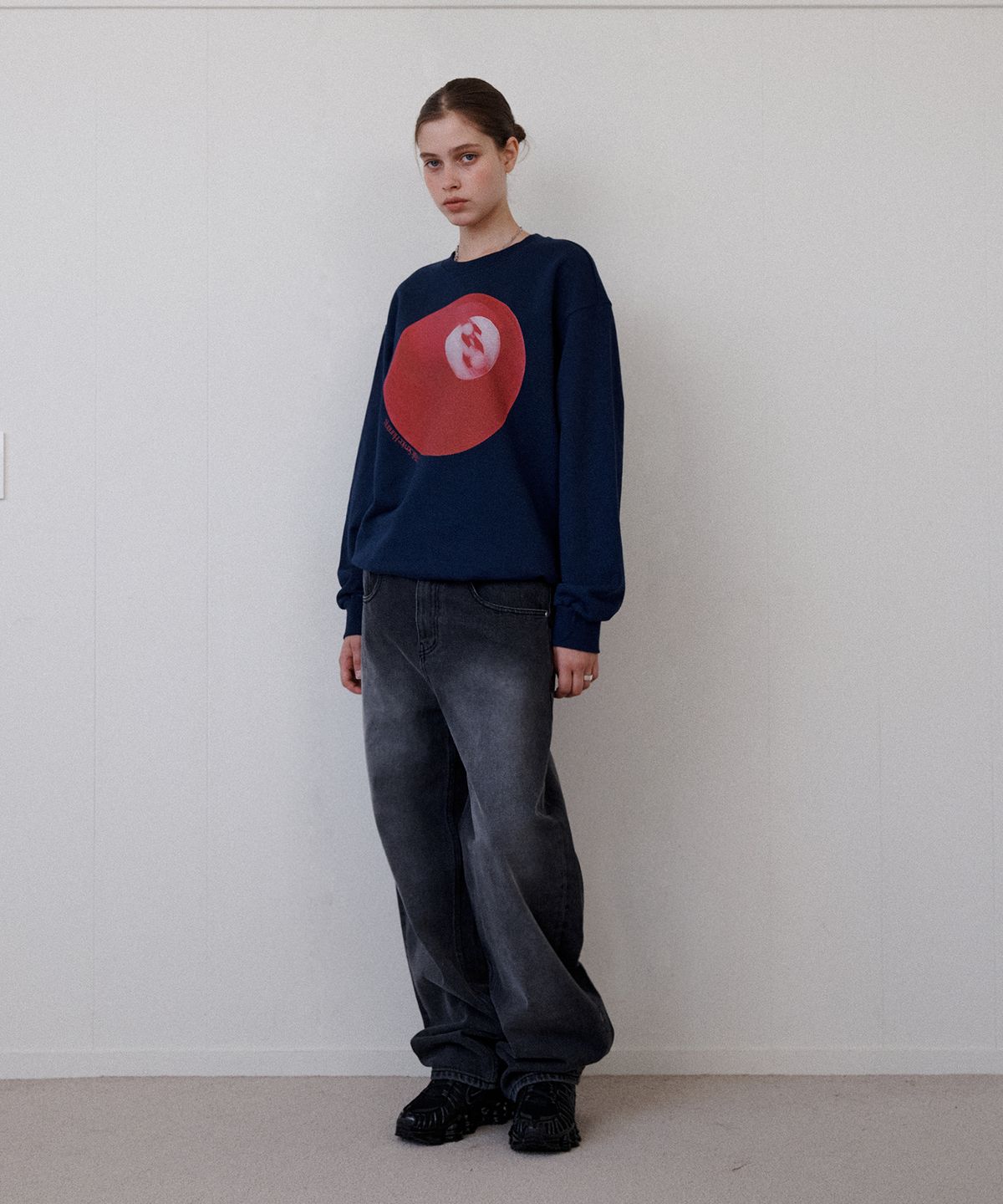 리트리버클럽(RETRIEVER CLUB) 8 BALL CREWNECK [NAVY]