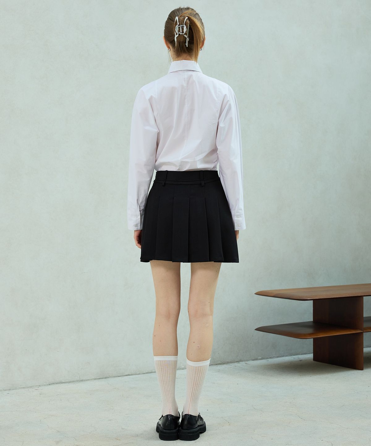 아리킴(ARIKIM) UNBALANCE SHIRRING SHIRT / WHITE