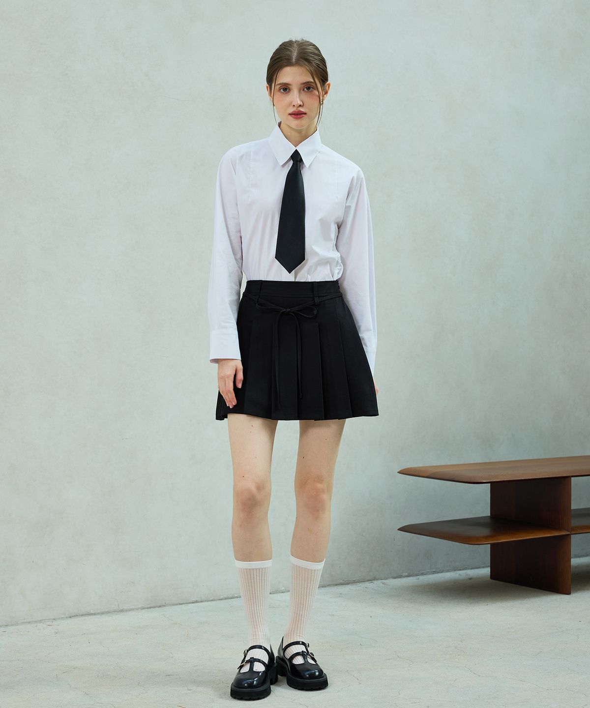 아리킴(ARIKIM) UNBALANCE SHIRRING SHIRT / WHITE
