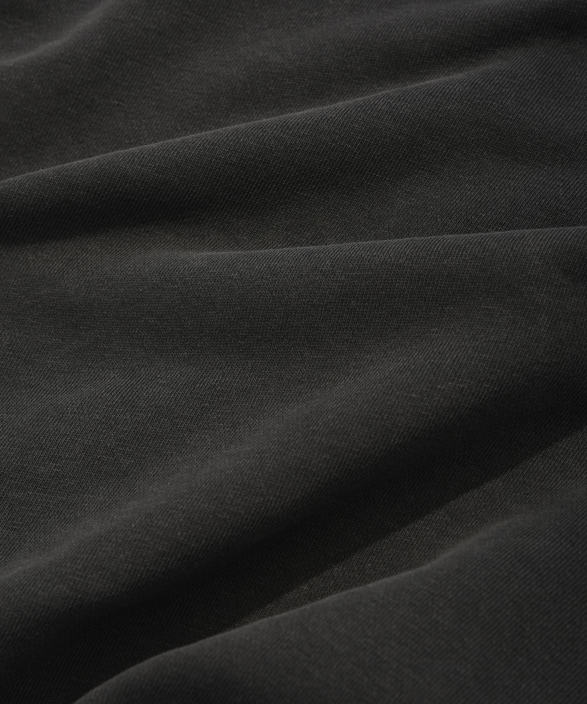 리트리버클럽(RETRIEVER CLUB) HEART CROP CREWNECK [PIGMENT BLACK]