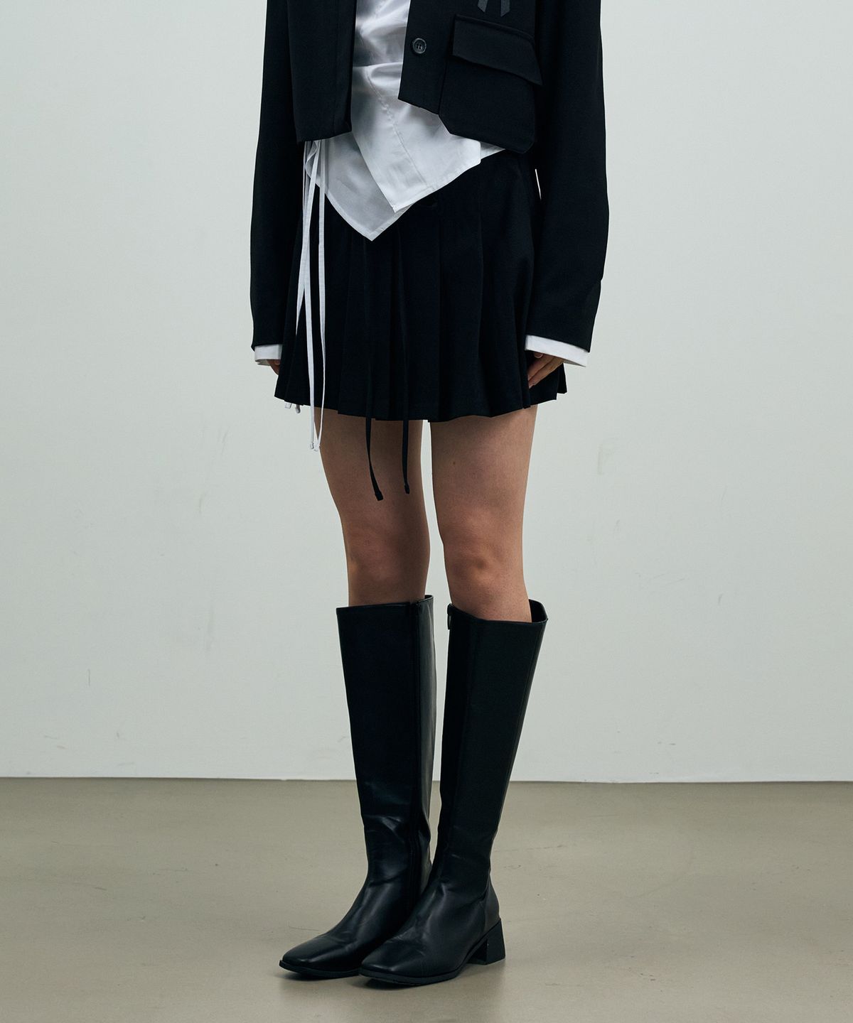 아리킴(ARIKIM) MILD PLEATS SKIRT PANTS / BLACK