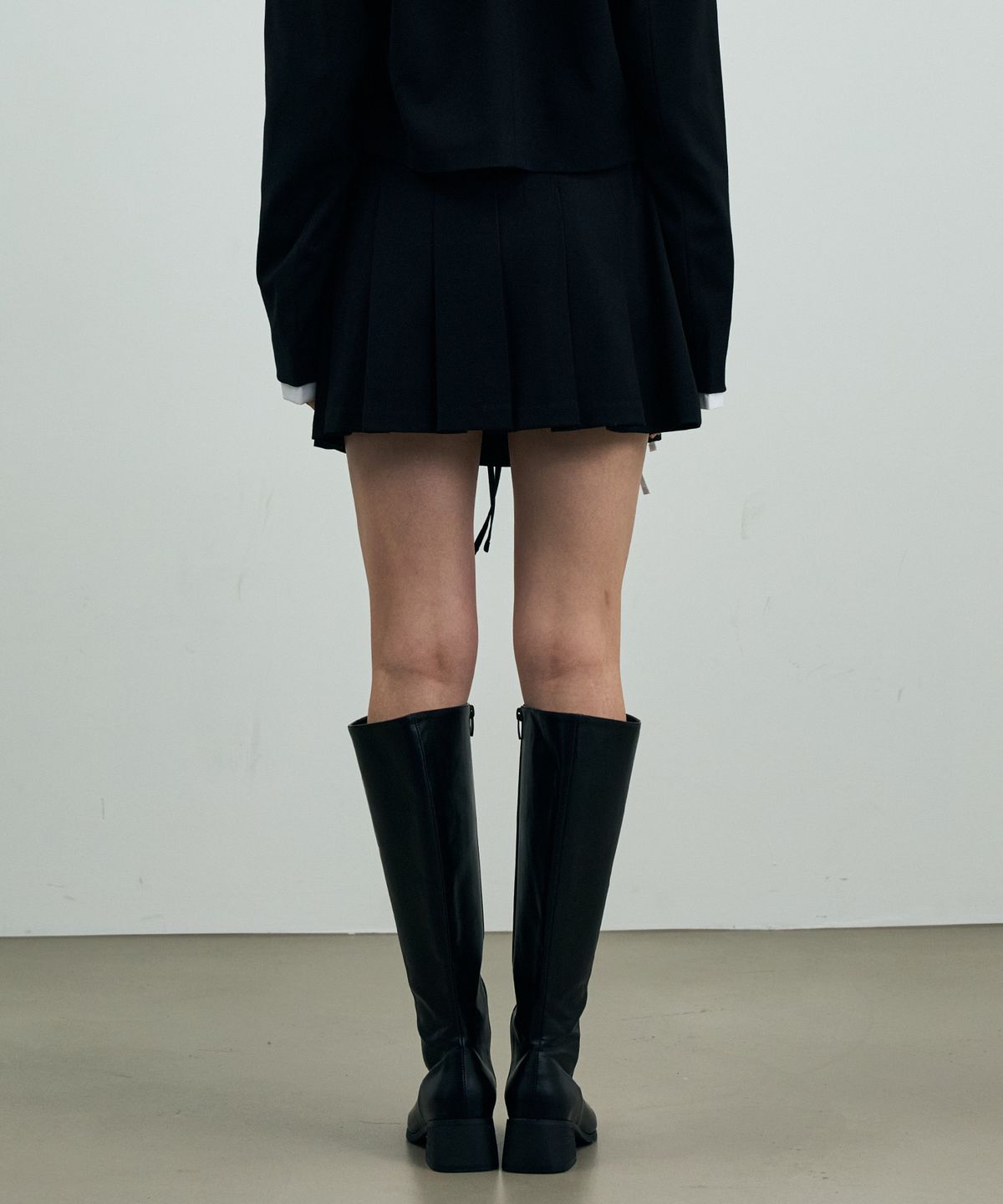 아리킴(ARIKIM) MILD PLEATS SKIRT PANTS / BLACK