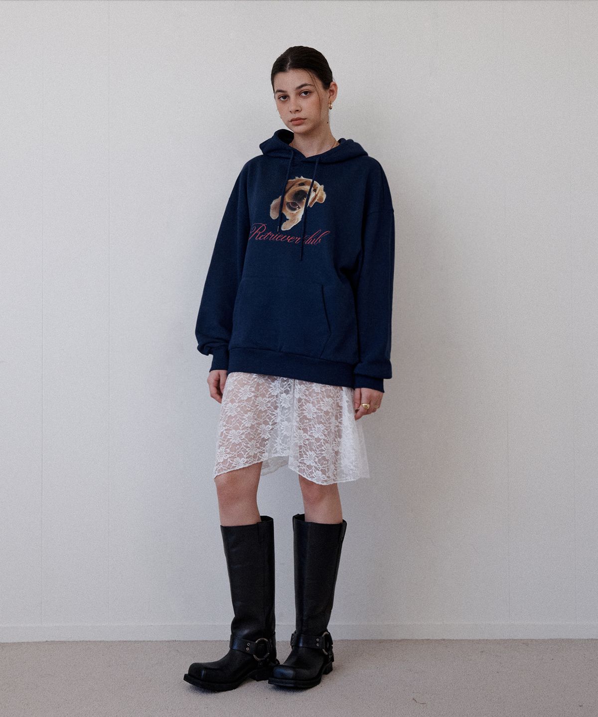 리트리버클럽(RETRIEVER CLUB) PUPPY SCRIPT HOODIE [NAVY]