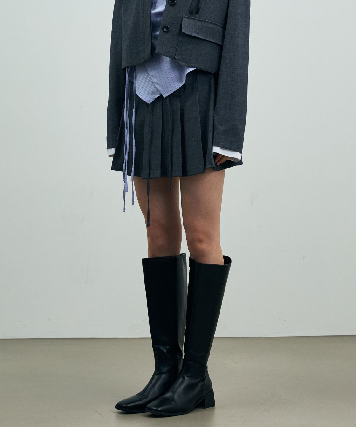 아리킴(ARIKIM) MILD PLEATS SKIRT PANTS / CHARCOAL