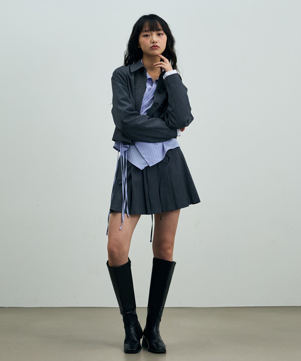 아리킴(ARIKIM) MILD CROP BLAZER / CHARCOAL