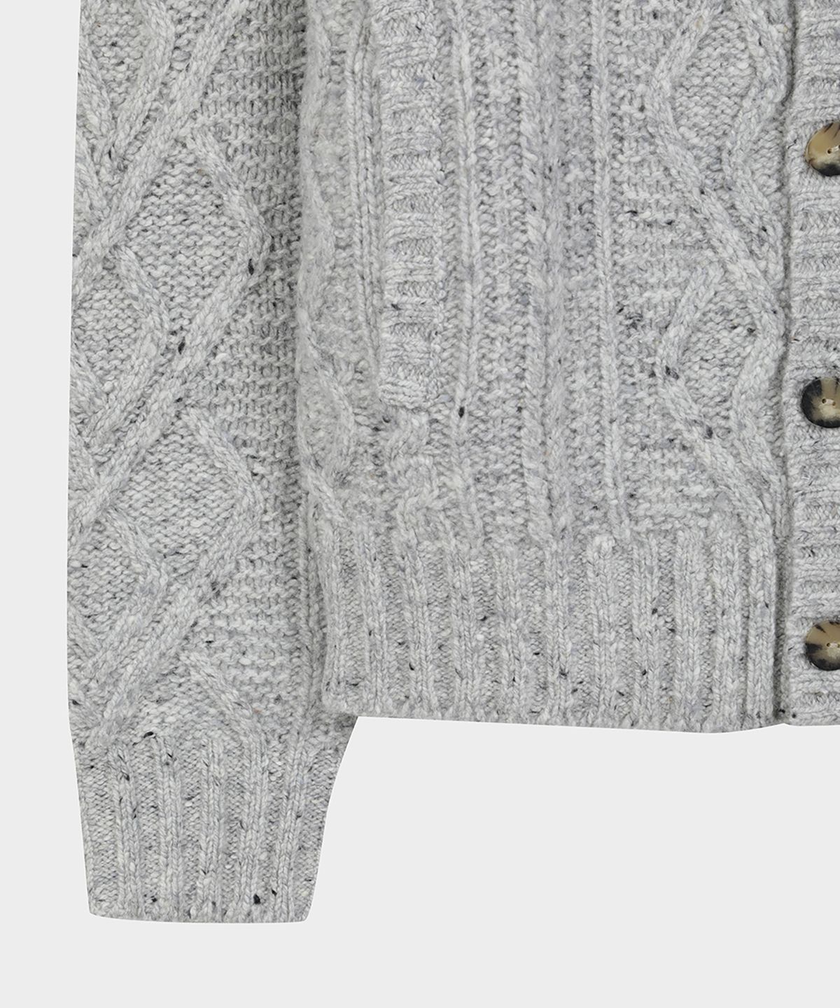 브룩스 브라더스(BROOKS BROTHERS) 도네갈 아란 케이블 버튼가디건 (그레이) (BBWCMM3926WEW)