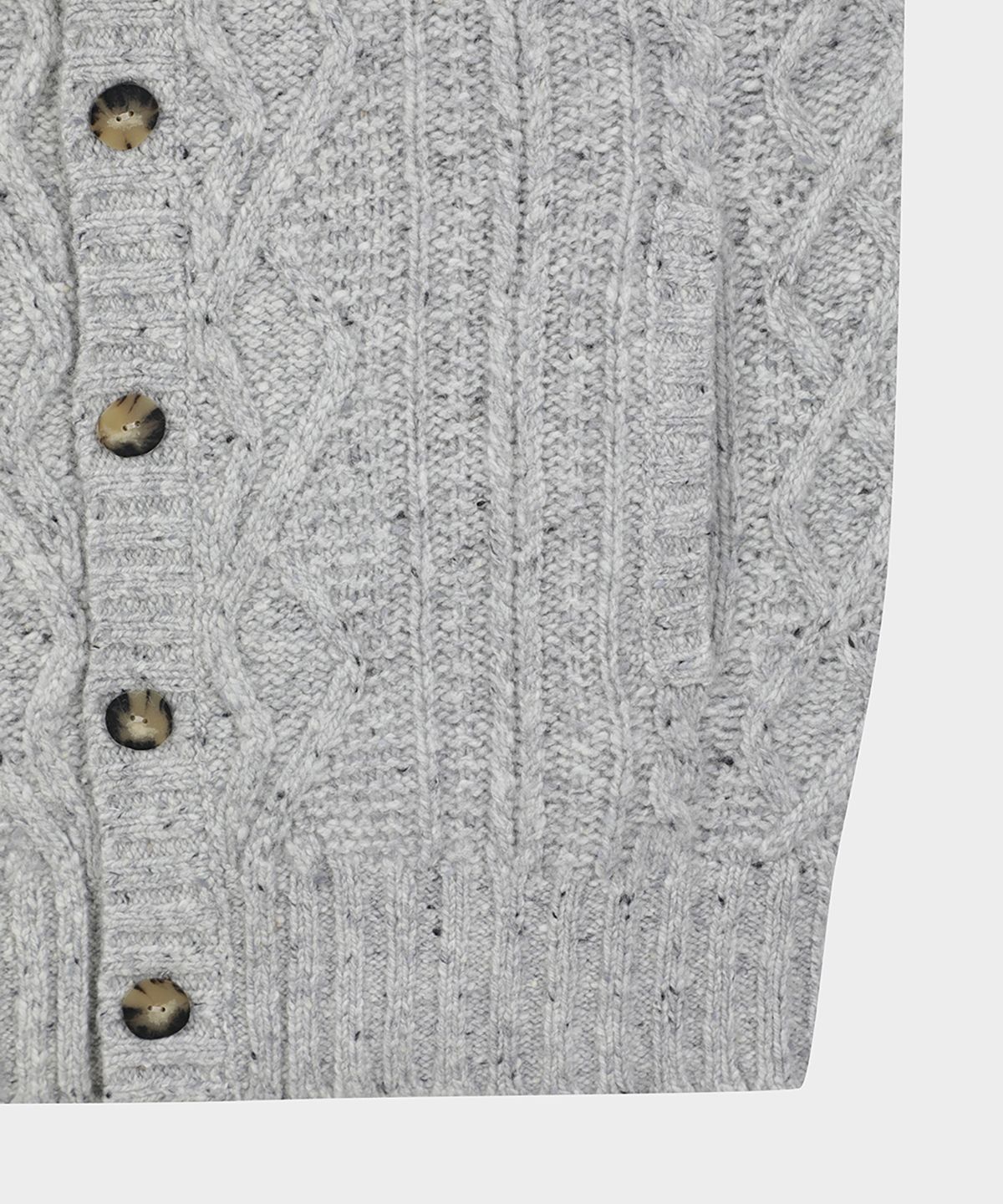 브룩스 브라더스(BROOKS BROTHERS) 도네갈 아란 케이블 버튼가디건 (그레이) (BBWCMM3926WEW)