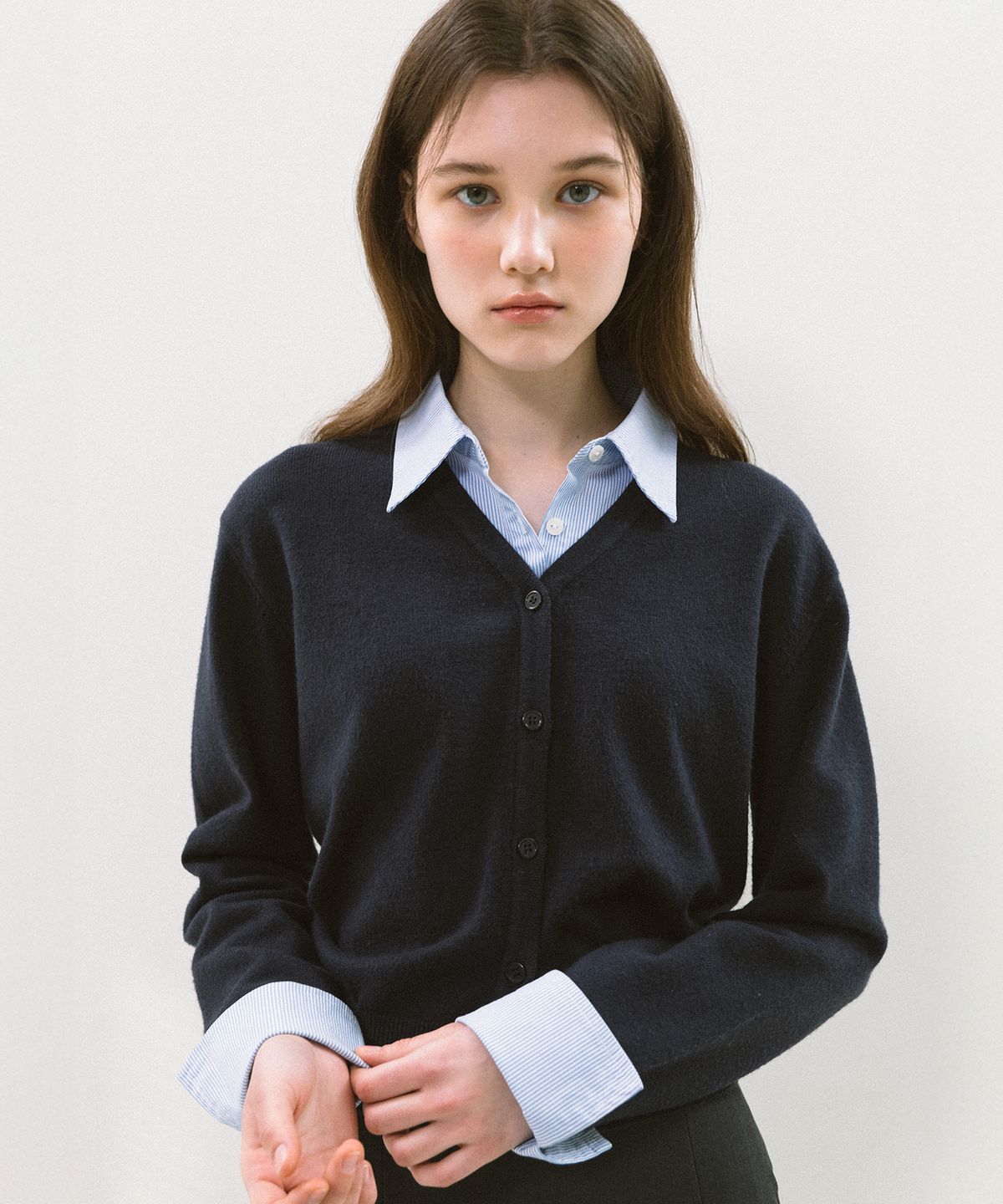 엽페(YUPPE) SHIRT COLLAR CARDIGAN_NAVY