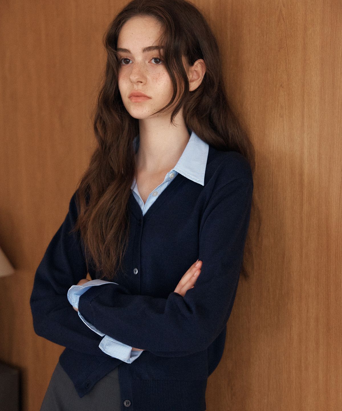 엽페(YUPPE) SHIRT COLLAR CARDIGAN_NAVY