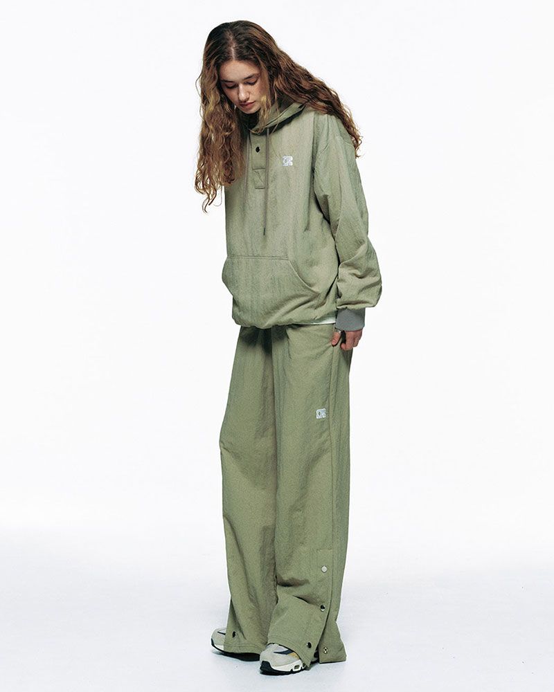 パンツ CENTAUR CENTAUR SIDE SNAP PANTSBEIGE MUSINSA公式 | CENTAUR.KR CENTAUR SIDE SNAP PANTS_BEIGE