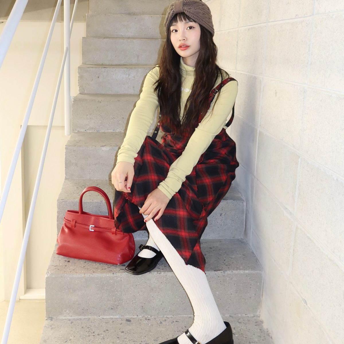 라라폭스(LALAFOX) CHECK EYELET STRAP DRESS RED 체크 원피스 BQ4WO002