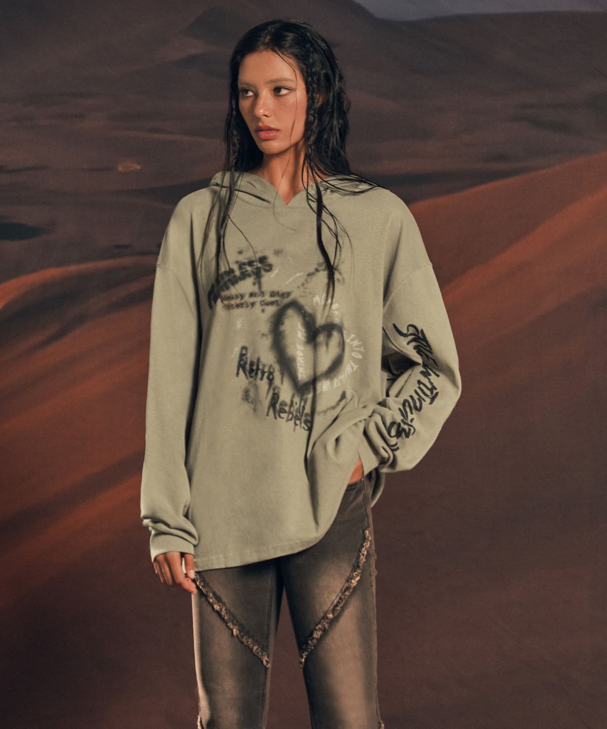 라라폭스(LALAFOX) OVERSIZED HOOD T-SHIRT 오버사이즈 후드티 KHAKI BQ4CL015