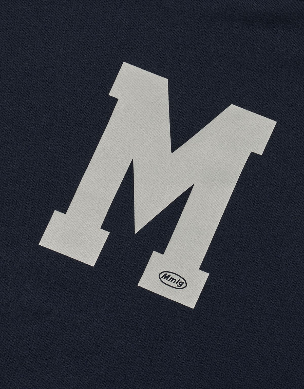 엠엠엘지(MMLG) [Mmlg] FAMILY NAME SWEAT (AUTHENTIC NAVY)