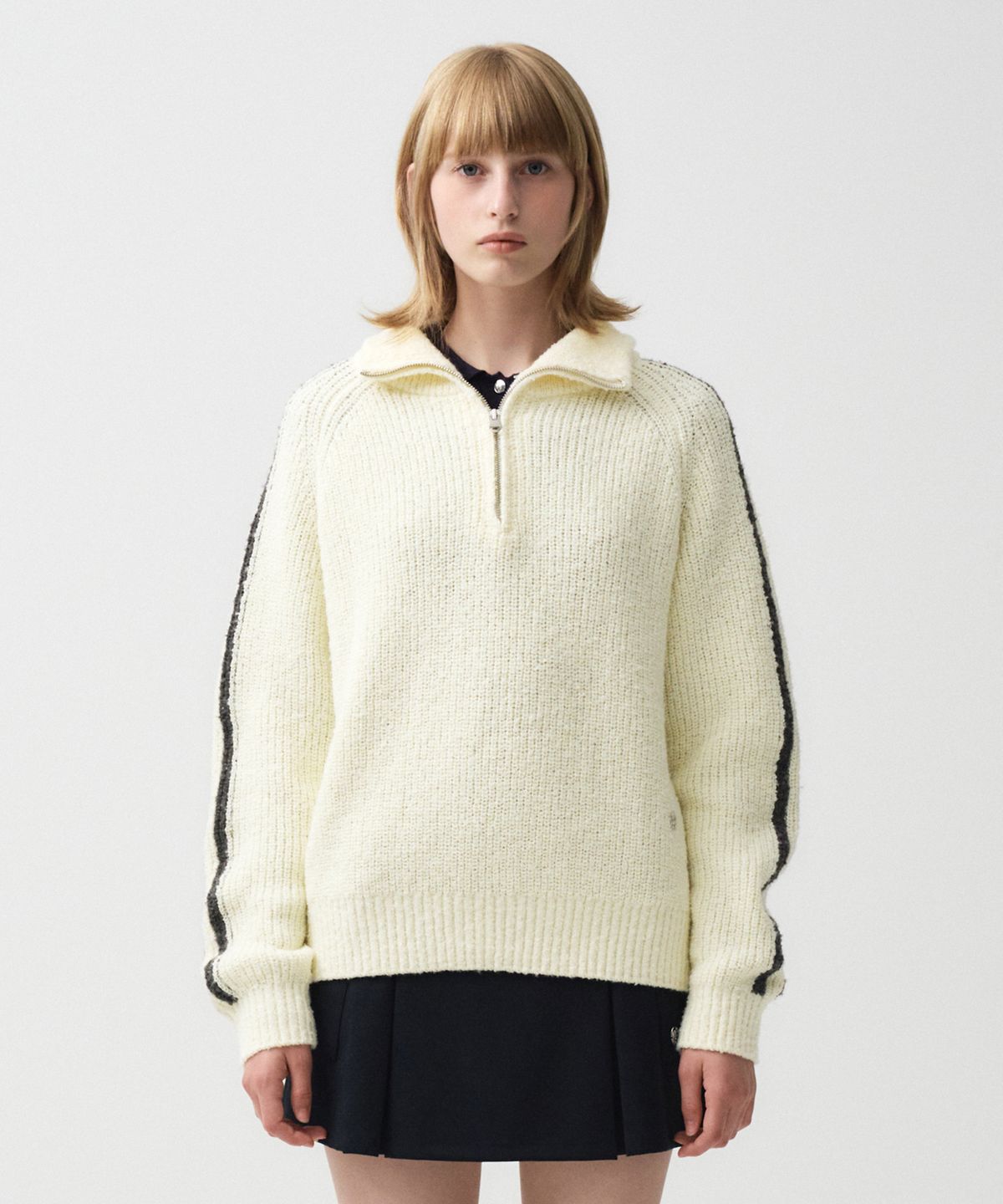 마리떼 스포츠(MARITHÉ SPORT) MOUVEMENT HALF ZIP-UP SWEATER ivory