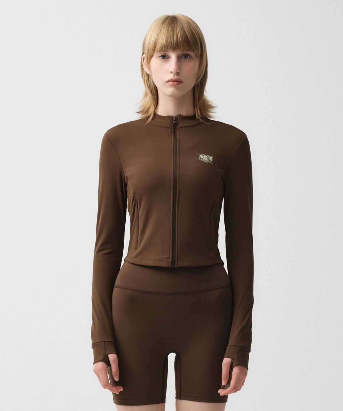 마리떼 스포츠(MARITHÉ SPORT) MOUVEMENT W SLIM ZIP-UP JACKET brown