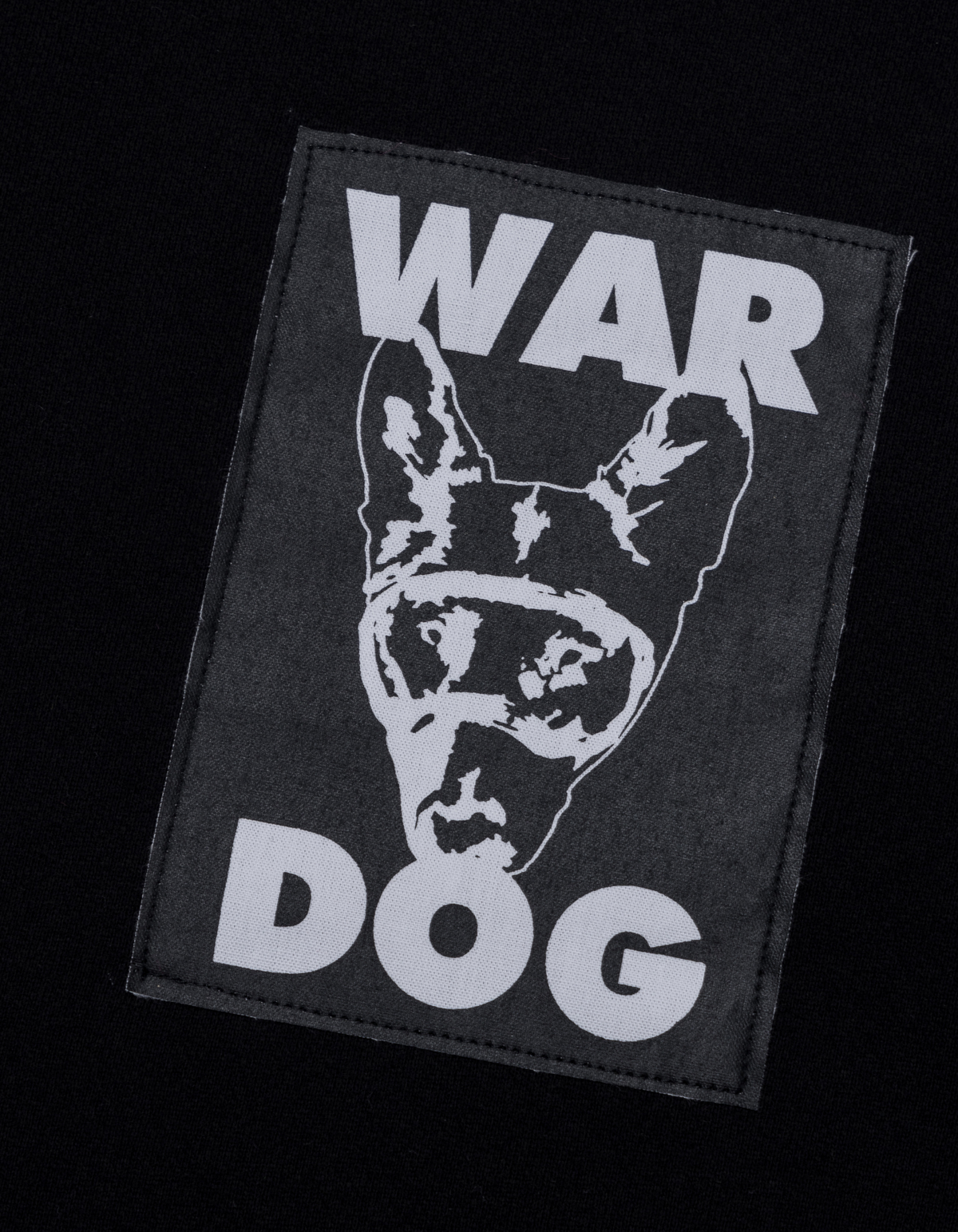 워독(WARDOG) 로고 패치 후디 블랙
