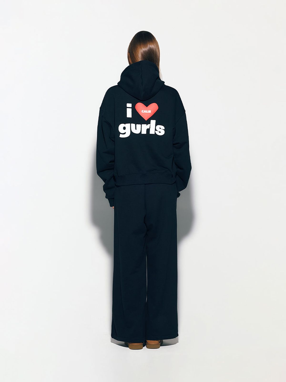 에즈이프 캘리(ASIF CALIE) GURLS LOGO SWEAT PANTS BLACK
