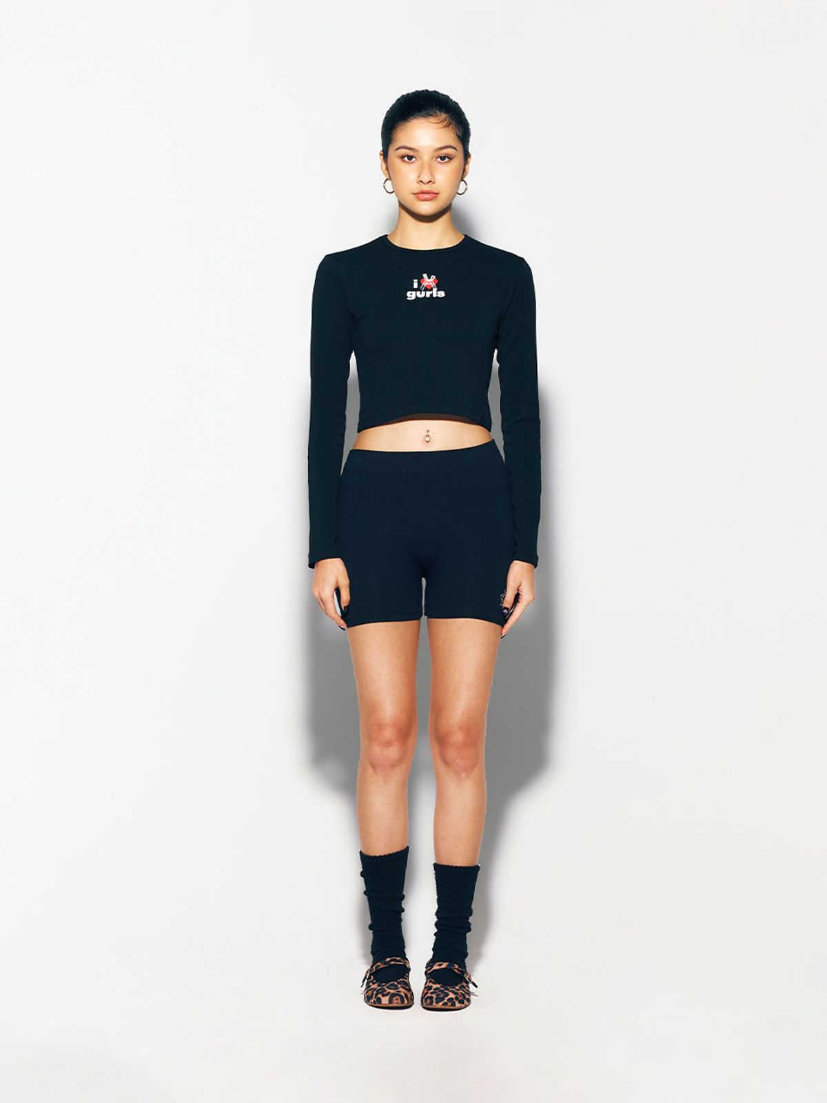 에즈이프 캘리(ASIF CALIE) GURLS CROP LONG SLEEVE T-SHIRT BLACK