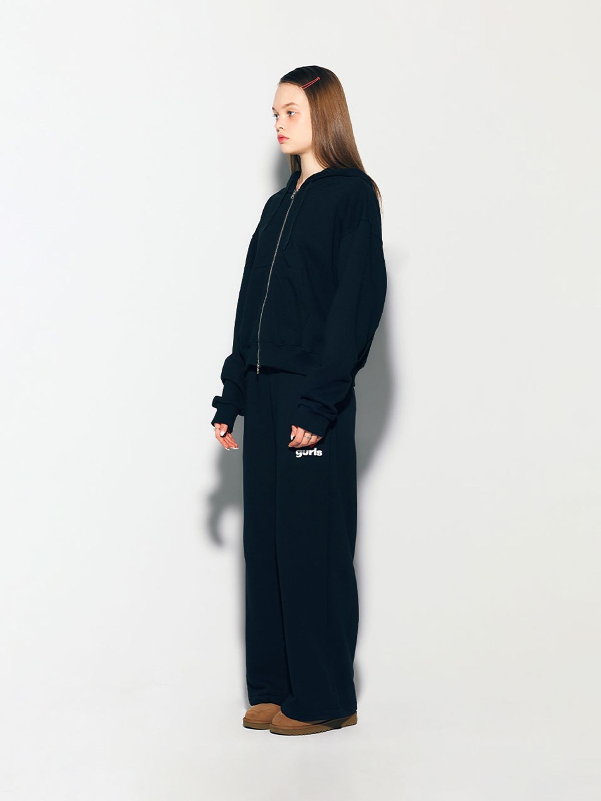 에즈이프 캘리(ASIF CALIE) GURLS CROP HOOD ZIPUP BLACK