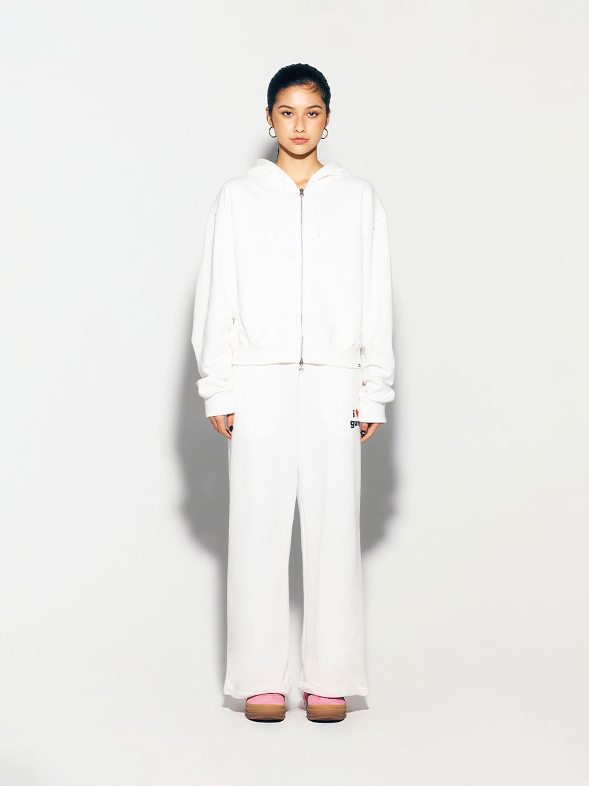 에즈이프 캘리(ASIF CALIE) GURLS CROP HOOD ZIPUP WHITE