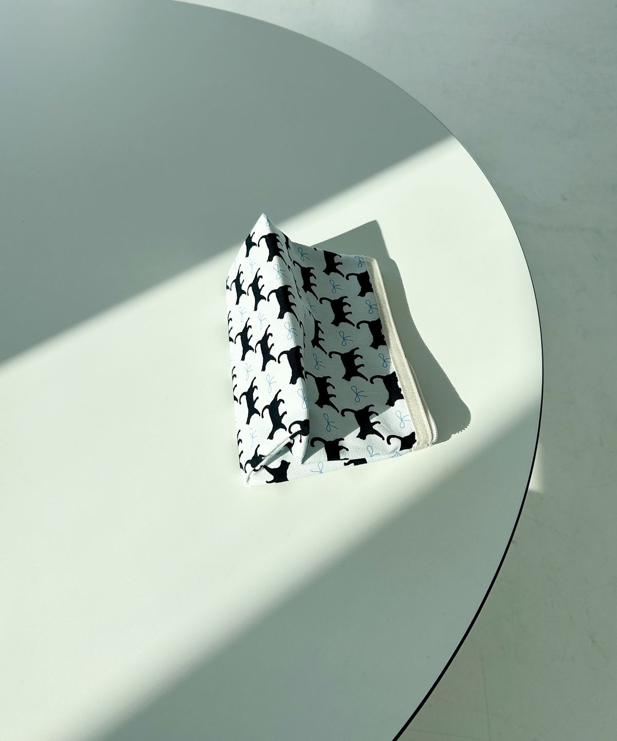 아무이유(AMUEU) 이유있는 발걸음 파우치 STEP WITH eu POUCH M/L