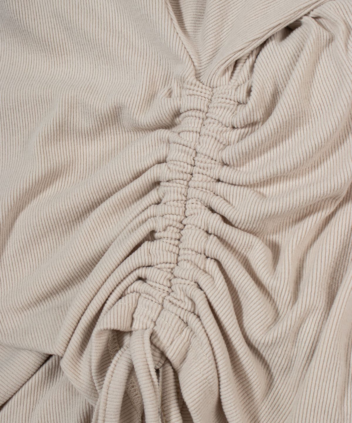 모아(MOAA) 루시드 셔링 링거 슬리브 (BEIGE)