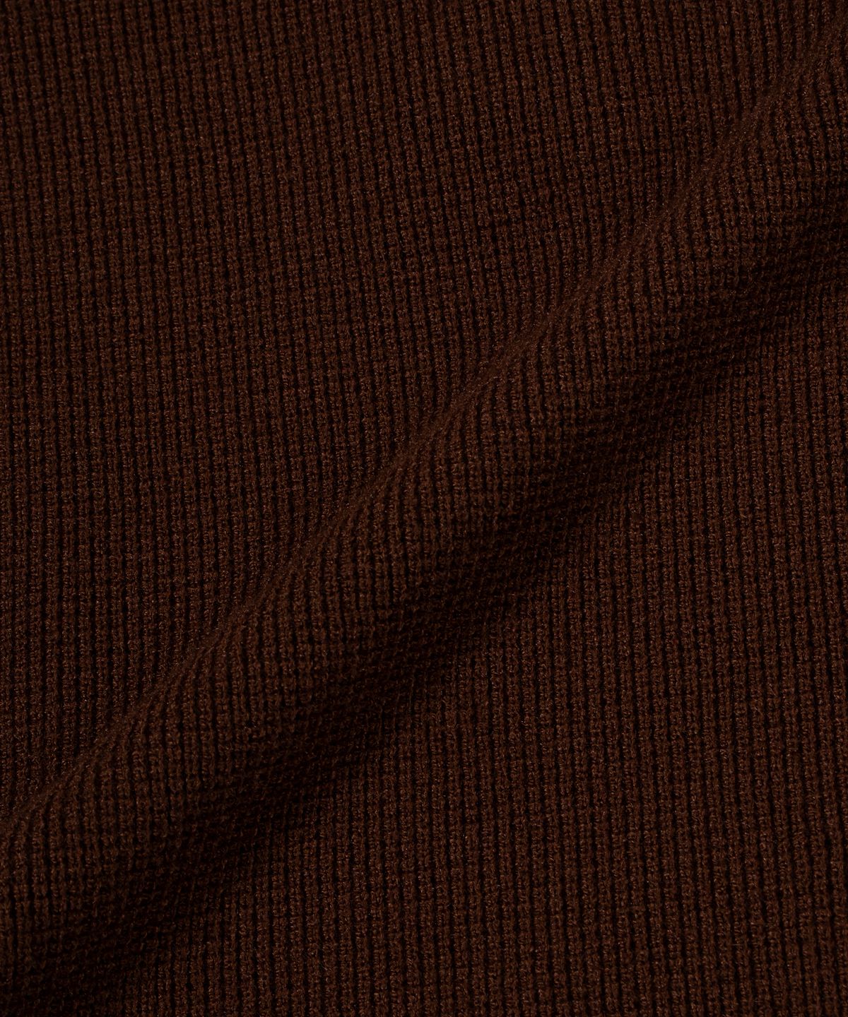 모아(MOAA) 심 라인 버튼 니트 (BROWN)