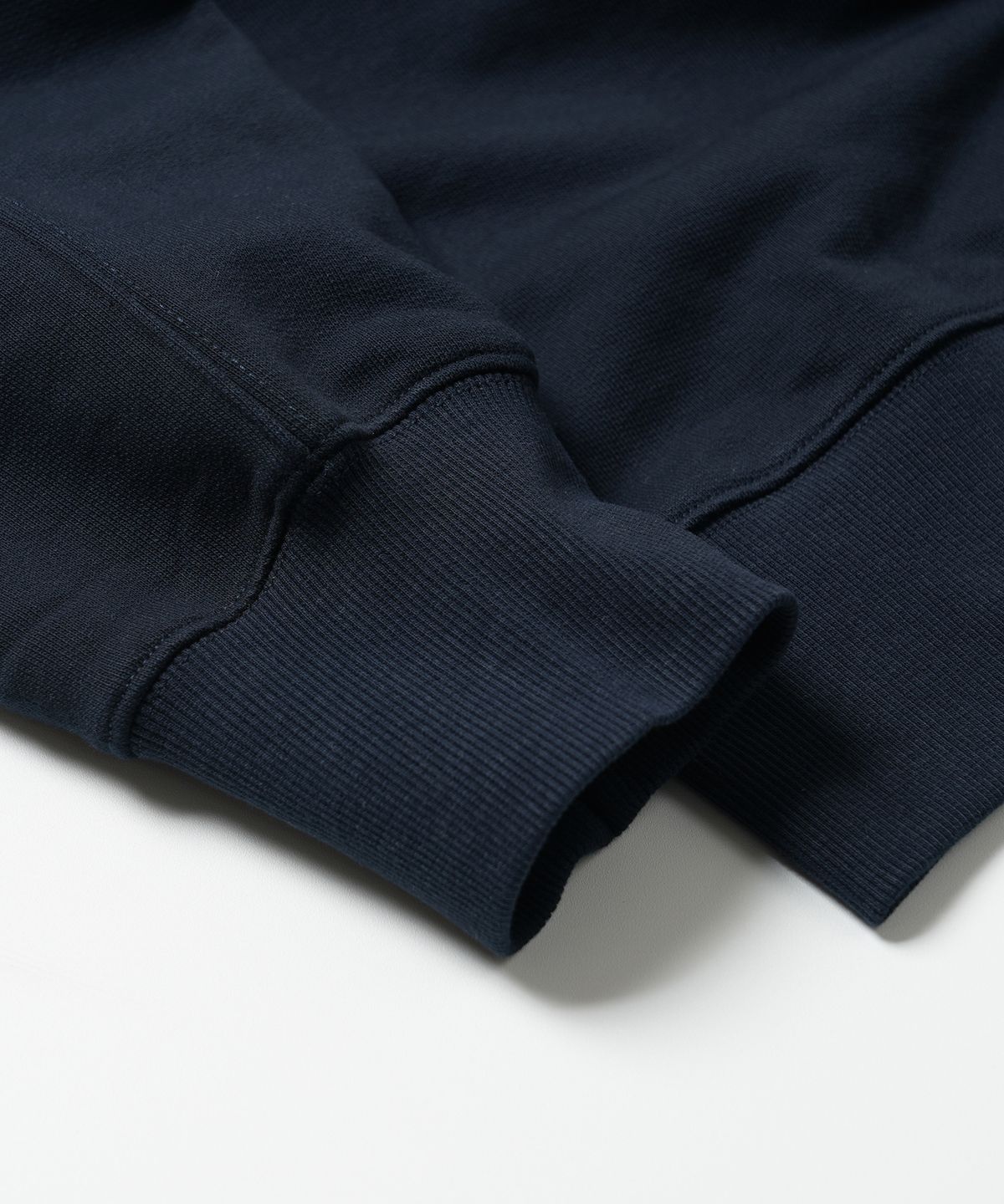 프리즘웍스(FRIZMWORKS) T&F HIGH JUMP SWEATSHIRT _ NAVY