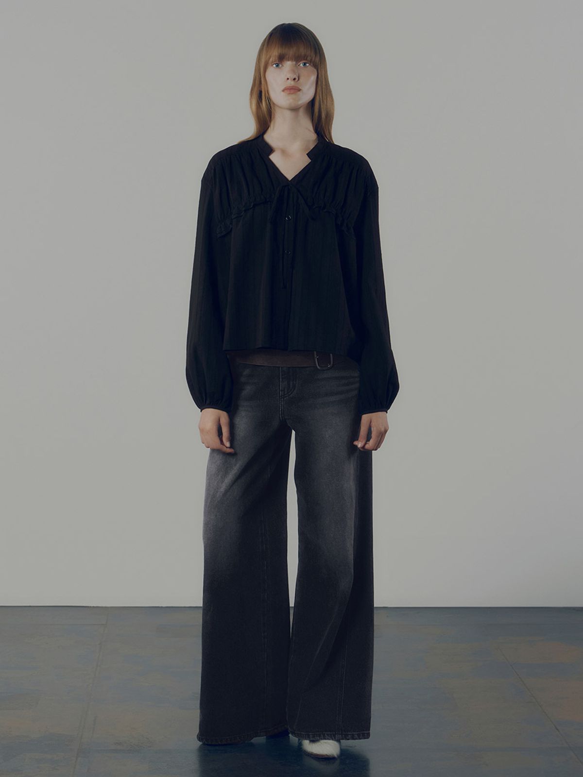 레이브(RAIVE) Washing Wide Denim Pants in Black VJ4XL151-10