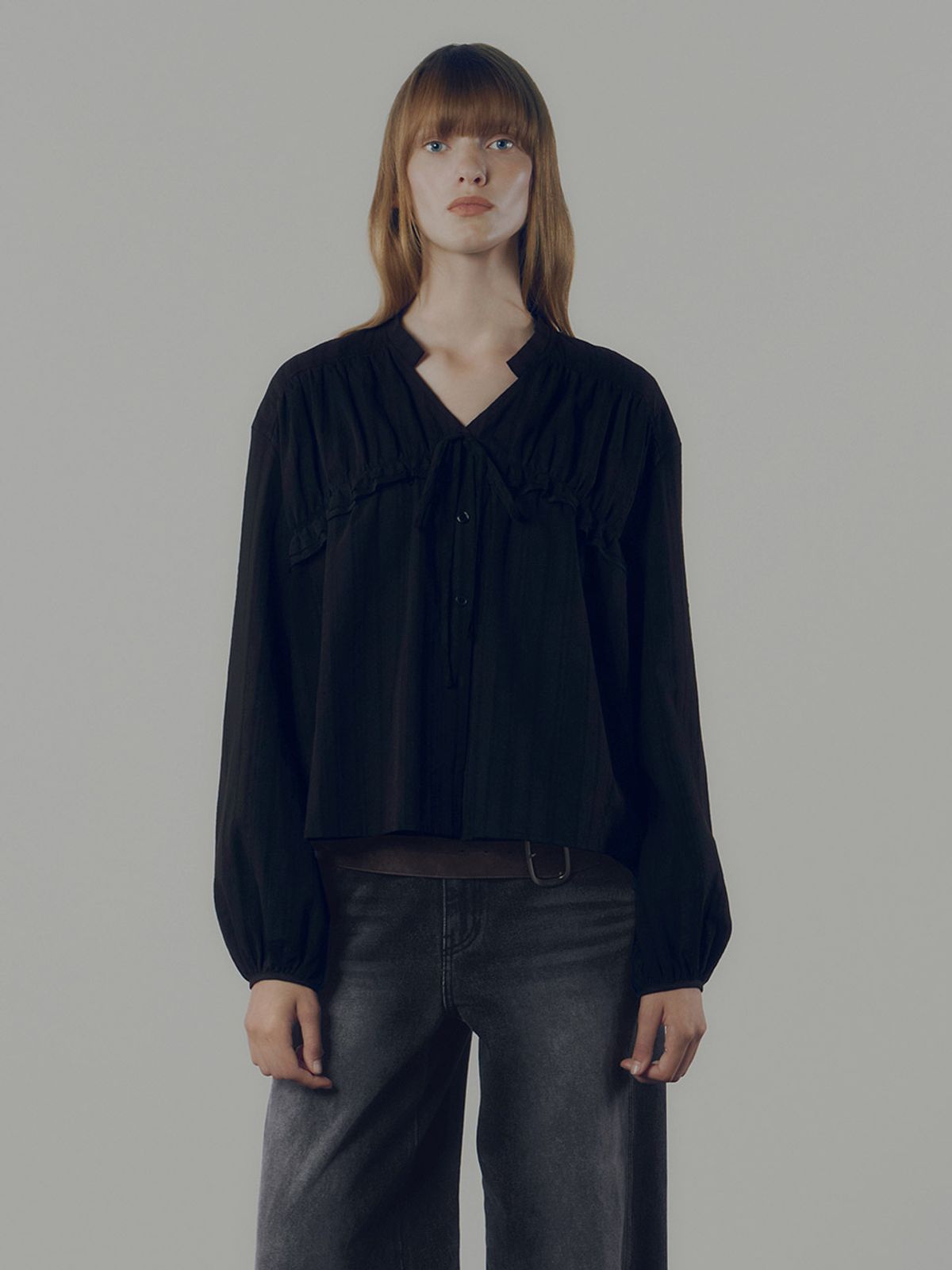 레이브(RAIVE) Texture Ribbon Blouse VW4AB204_2color