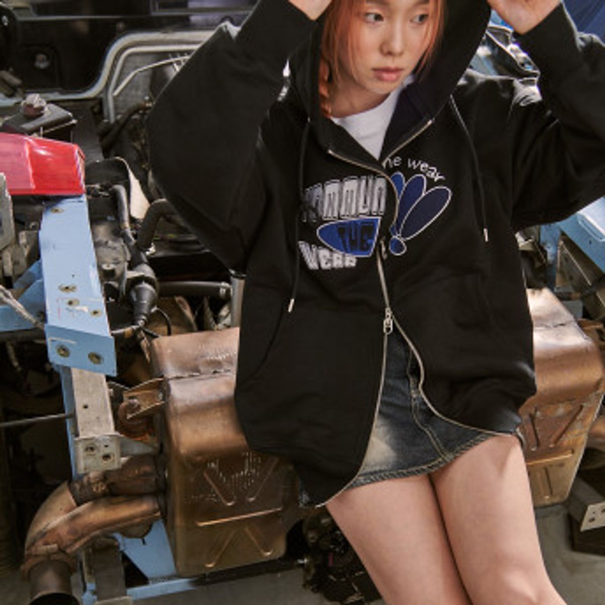 커뮨더웨어(KOMMUNTHEWEAR) 커뮨 레이서 집업 후드 쟈켓 블랙