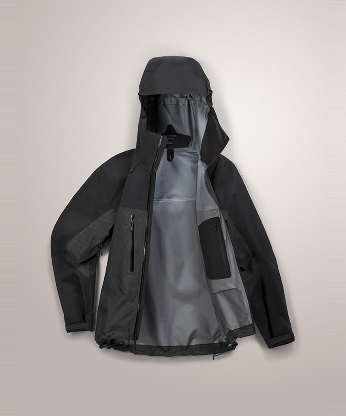 아크테릭스(ARCTERYX) 알파 자켓 여성 - BLACK / AJOFWX7069