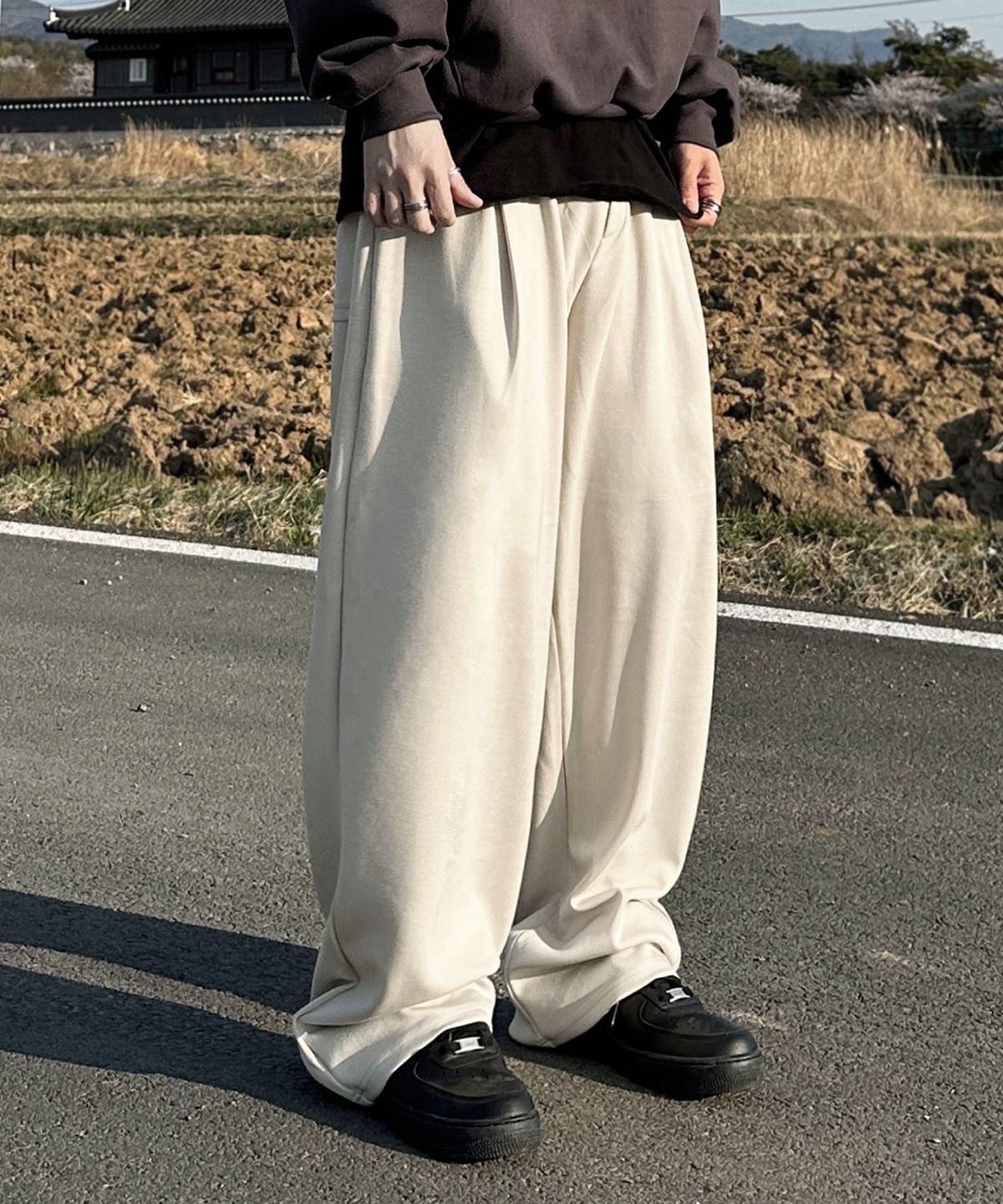 누빈다(NUBINDA) 원턱 밴딩 와이드 팬츠 [아이보리]