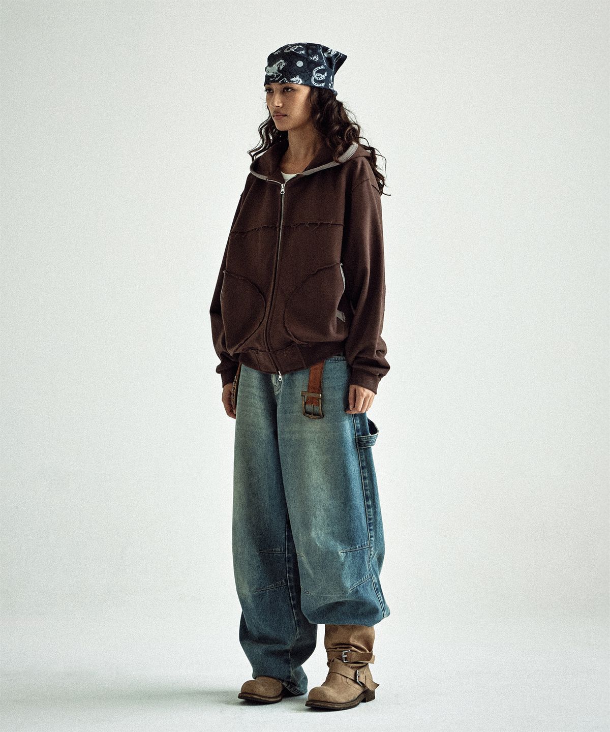 더바이닐하우스(THEVINYLHOUSE) CUT-OFF HOODIE ZIP-UP BROWN